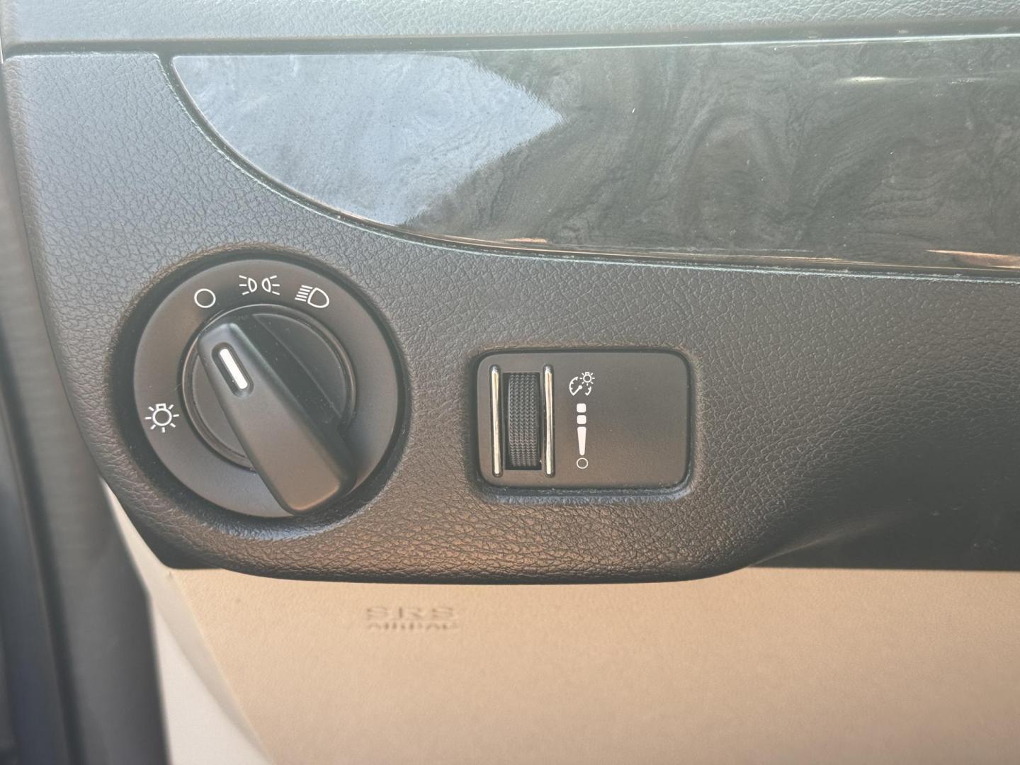 2014 Gray Dodge Grand Caravan Passenger (2C4RDGCG0ER) with an V6, Flex Fuel, 3.6 Liter engine, Automatic, 6-Spd transmission, located at 8008 Warden Rd, Sherwood, AR, 72120, (501) 801-6100, 34.830078, -92.186684 - Photo#13