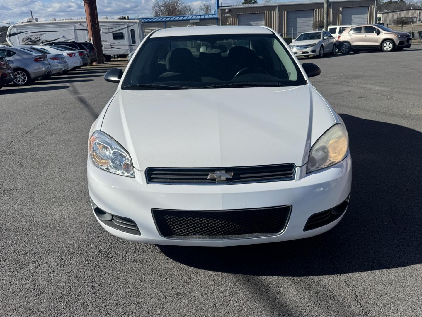 2011 White Chevrolet Impala (2G1WG5EK0B1) with an V6, Flex Fuel, 3.5 Liter engine, Automatic, 4-Spd w/Overdrive transmission, located at 8008 Warden Rd, Sherwood, AR, 72120, (501) 801-6100, 34.830078, -92.186684 - Photo#2
