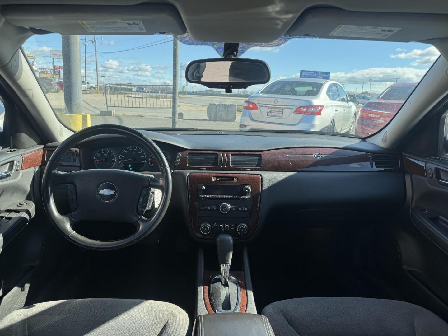 2011 White Chevrolet Impala (2G1WG5EK0B1) with an V6, Flex Fuel, 3.5 Liter engine, Automatic, 4-Spd w/Overdrive transmission, located at 8008 Warden Rd, Sherwood, AR, 72120, (501) 801-6100, 34.830078, -92.186684 - Photo#11