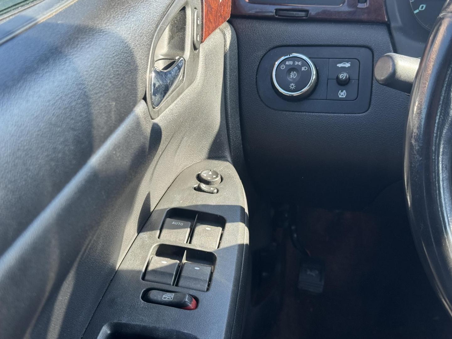 2011 White Chevrolet Impala (2G1WG5EK0B1) with an V6, Flex Fuel, 3.5 Liter engine, Automatic, 4-Spd w/Overdrive transmission, located at 8008 Warden Rd, Sherwood, AR, 72120, (501) 801-6100, 34.830078, -92.186684 - Photo#14