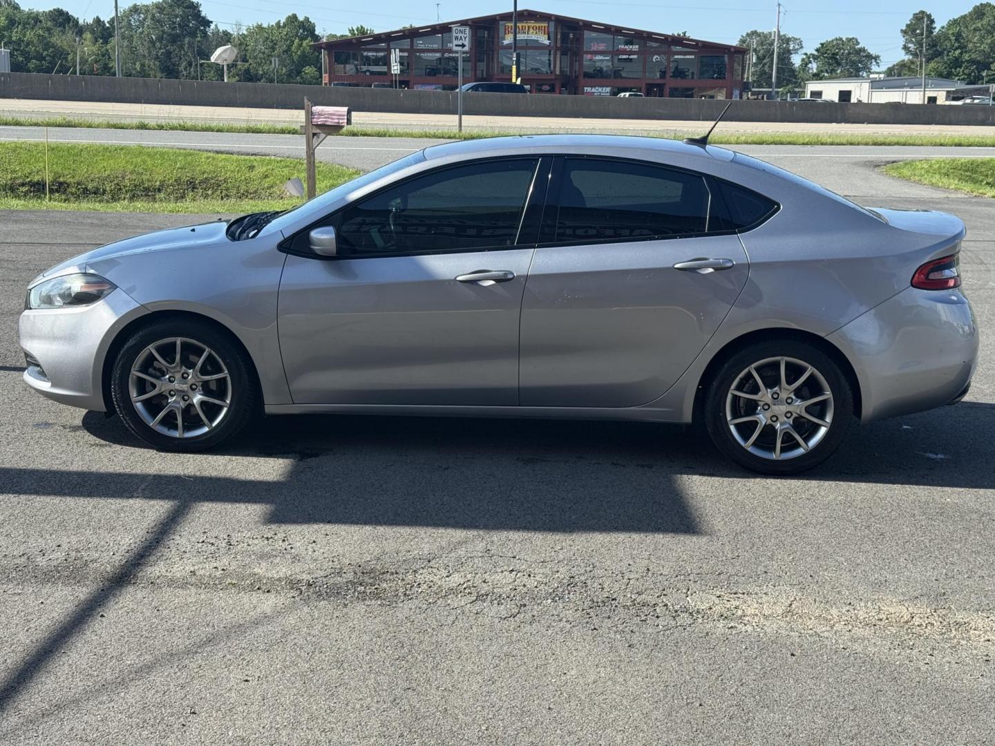 2015 Silver Dodge Dart (1C3CDFBB0FD) with an 4-Cyl, MultiAir PZEV 2.4L engine, Manual, 6-Spd transmission, located at 8008 Warden Rd, Sherwood, AR, 72120, (501) 801-6100, 34.830078, -92.186684 - Photo#4