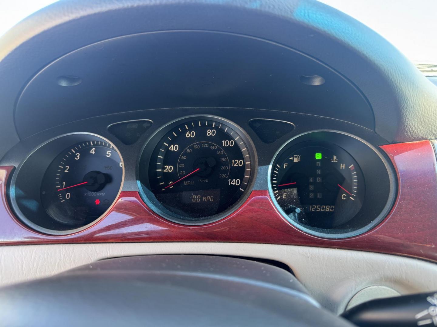 2002 Silver Lexus ES (JTHBF30GX20) with an V6, 3.0 Liter engine, Automatic, 5-Spd w/Overdrive transmission, located at 8008 Warden Rd, Sherwood, AR, 72120, (501) 801-6100, 34.830078, -92.186684 - Photo#16