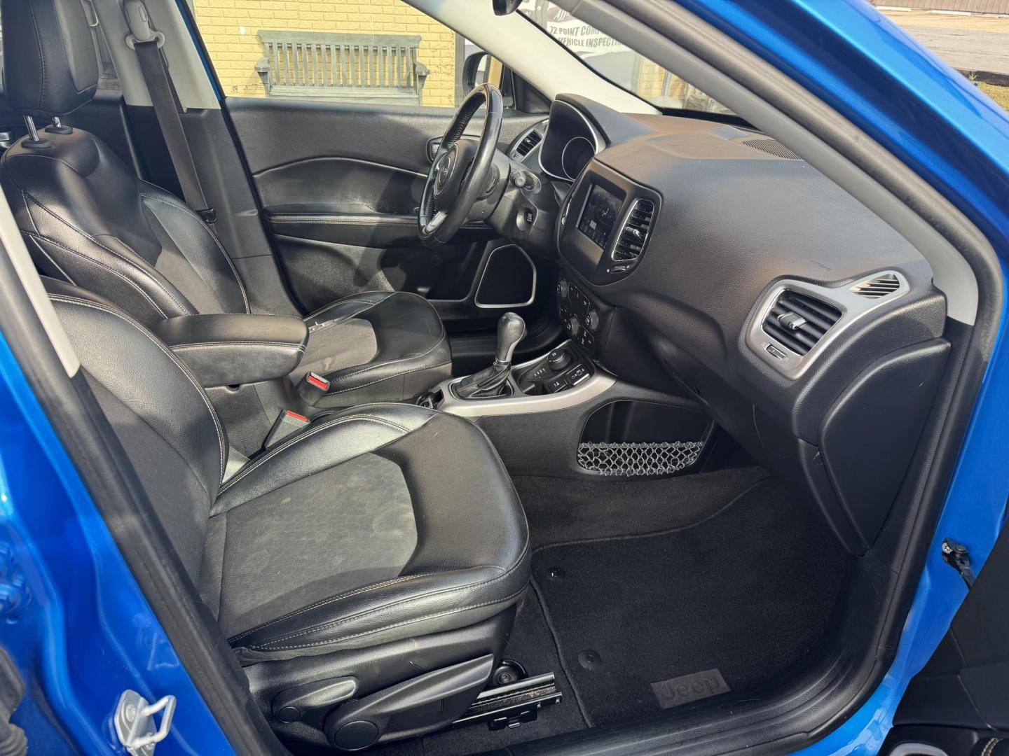 2018 Blue Jeep Compass (3C4NJDBB3JT) with an 4-Cyl, MultiAir, 2.4 Liter engine, Automatic, 6-Spd transmission, located at 8008 Warden Rd, Sherwood, AR, 72120, (501) 801-6100, 34.830078, -92.186684 - Photo#8