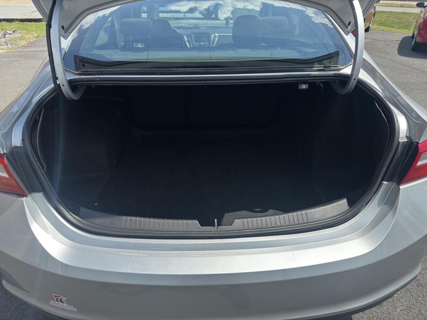 2017 Silver Chevrolet Malibu (1G1ZE5ST6HF) with an 4-Cyl, Turbo, 1.5 Liter engine, Automatic, 6-Spd transmission, located at 8008 Warden Rd, Sherwood, AR, 72120, (501) 801-6100, 34.830078, -92.186684 - Photo#10