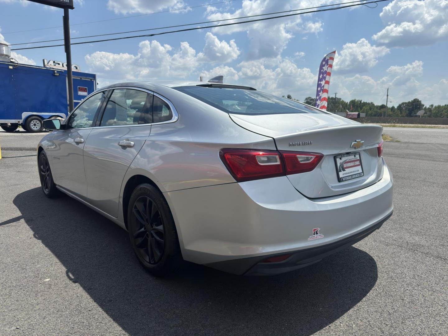 2017 Silver Chevrolet Malibu (1G1ZE5ST6HF) with an 4-Cyl, Turbo, 1.5 Liter engine, Automatic, 6-Spd transmission, located at 8008 Warden Rd, Sherwood, AR, 72120, (501) 801-6100, 34.830078, -92.186684 - Photo#4