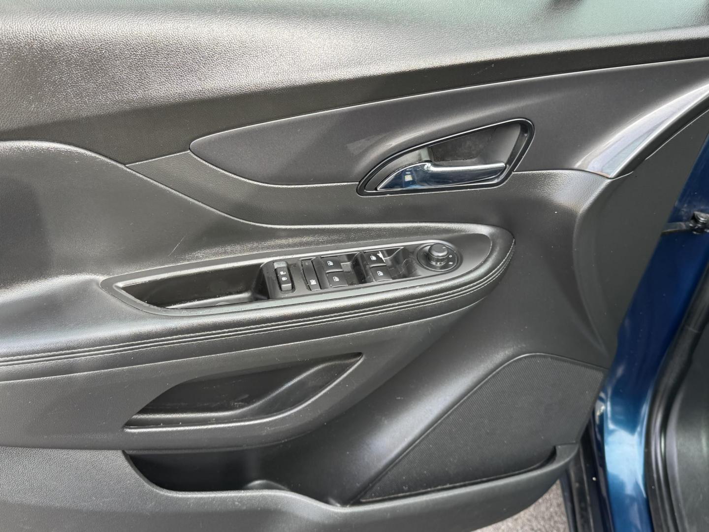 2019 Blue Buick Encore (KL4CJASB7KB) with an 4-Cyl, ECOTEC, Turbo, 1.4 Liter engine, Automatic, 6-Spd w/Overdrive and Shift Control transmission, located at 8008 Warden Rd, Sherwood, AR, 72120, (501) 801-6100, 34.830078, -92.186684 - Photo#12