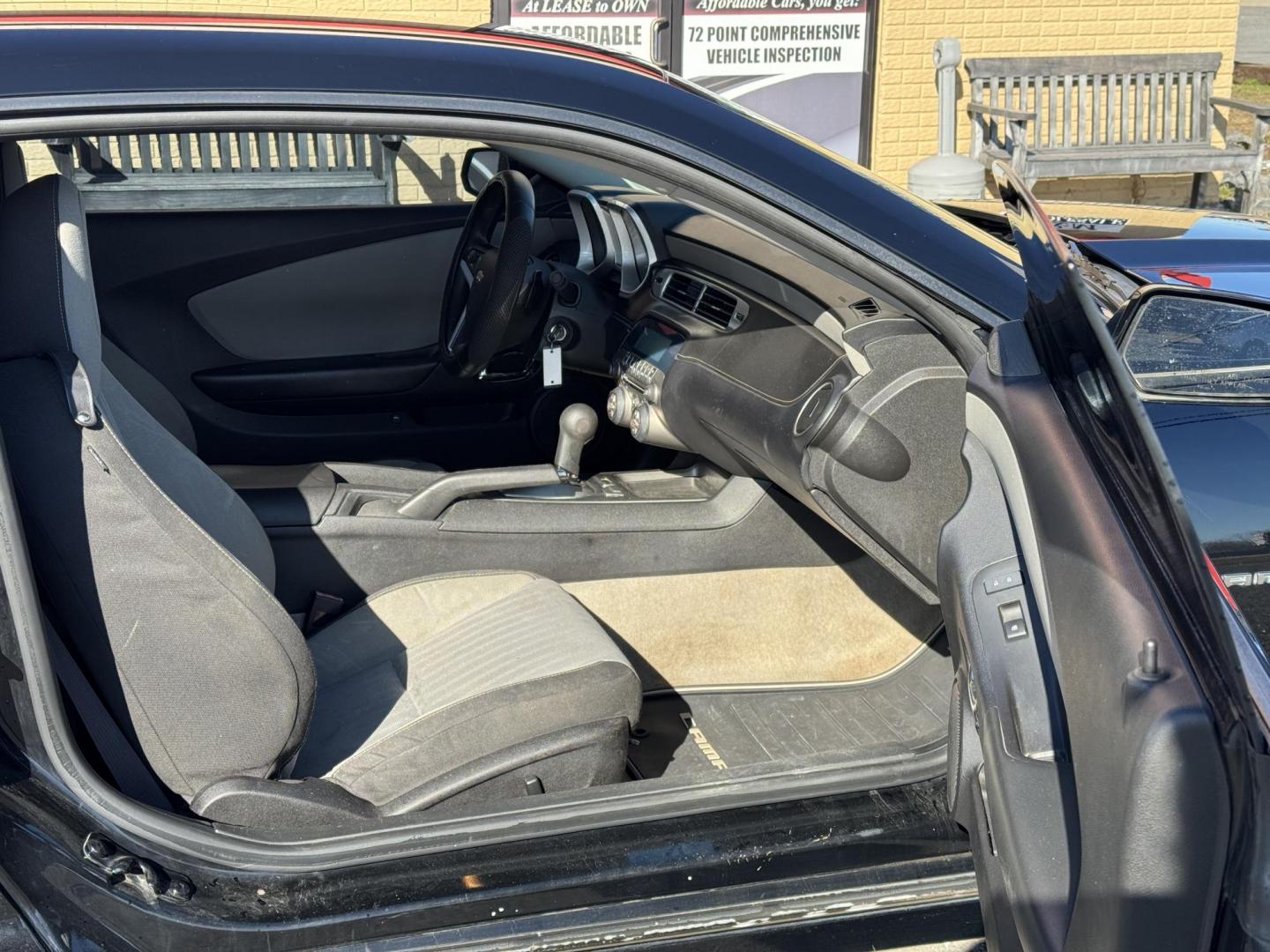 2015 Black Chevrolet Camaro (2G1FB1E36F9) with an V6, 3.6 Liter engine, Auto, 6-Spd w/TAPshift transmission, located at 8008 Warden Rd, Sherwood, AR, 72120, (501) 801-6100, 34.830078, -92.186684 - Photo#9