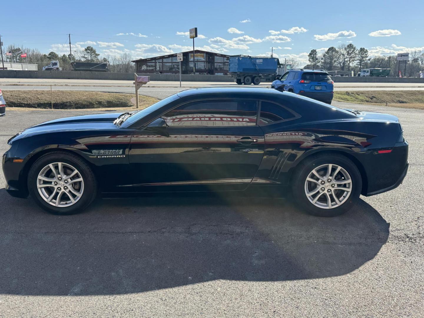 2015 Black Chevrolet Camaro (2G1FB1E36F9) with an V6, 3.6 Liter engine, Auto, 6-Spd w/TAPshift transmission, located at 8008 Warden Rd, Sherwood, AR, 72120, (501) 801-6100, 34.830078, -92.186684 - Photo#4