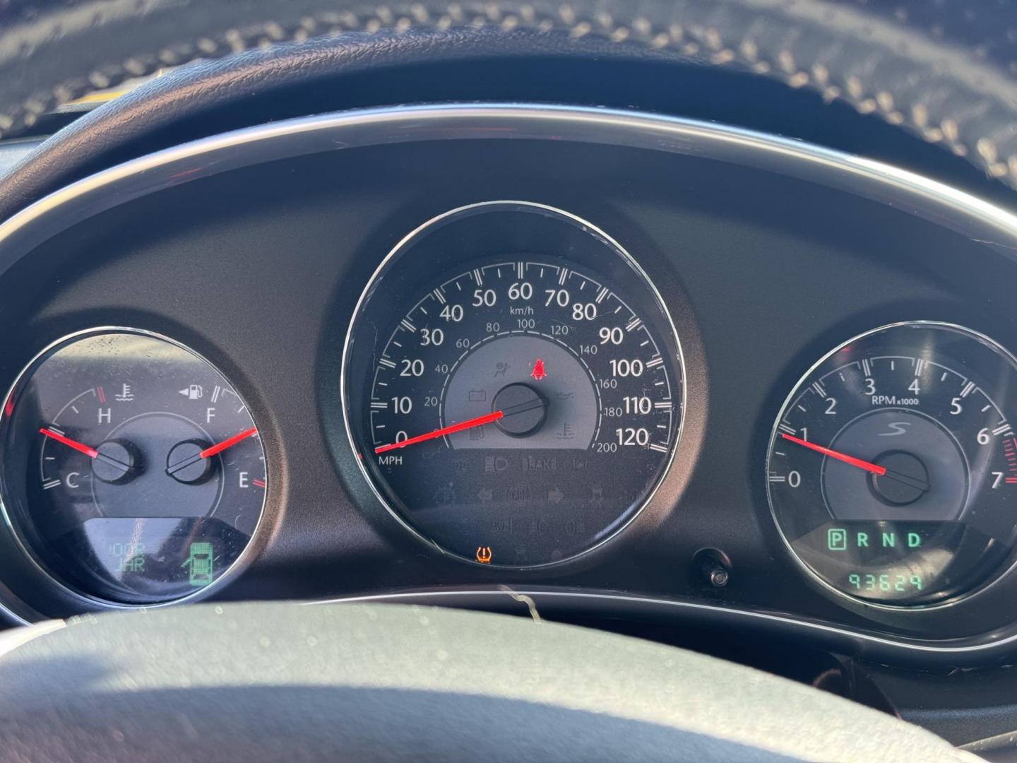 2012 Black Chrysler 200 (1C3CCBHG1CN) with an V6, Flex Fuel, 3.6 Liter engine, Automatic, 6-Spd w/Overdrive and AutoStick transmission, located at 8008 Warden Rd, Sherwood, AR, 72120, (501) 801-6100, 34.830078, -92.186684 - Photo#21