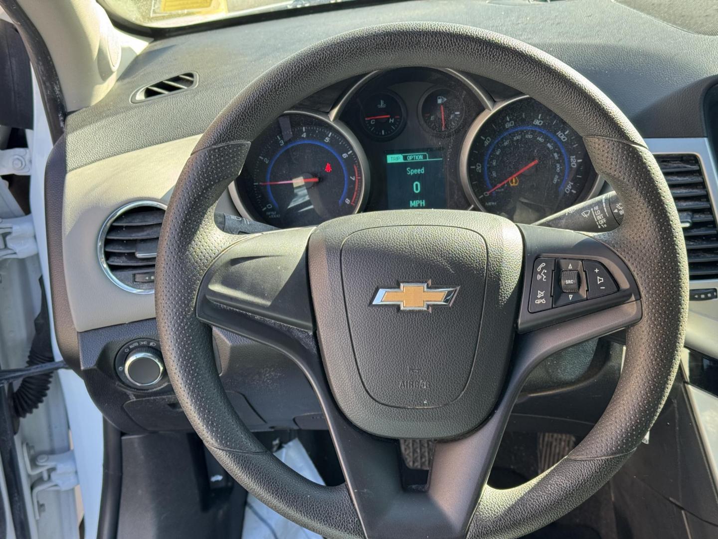 2015 White Chevrolet Cruze (1G1PA5SH2F7) with an 4-Cyl, ECOTEC, 1.8 Liter engine, Auto, 6-Spd Overdrive transmission, located at 8008 Warden Rd, Sherwood, AR, 72120, (501) 801-6100, 34.830078, -92.186684 - Photo#16