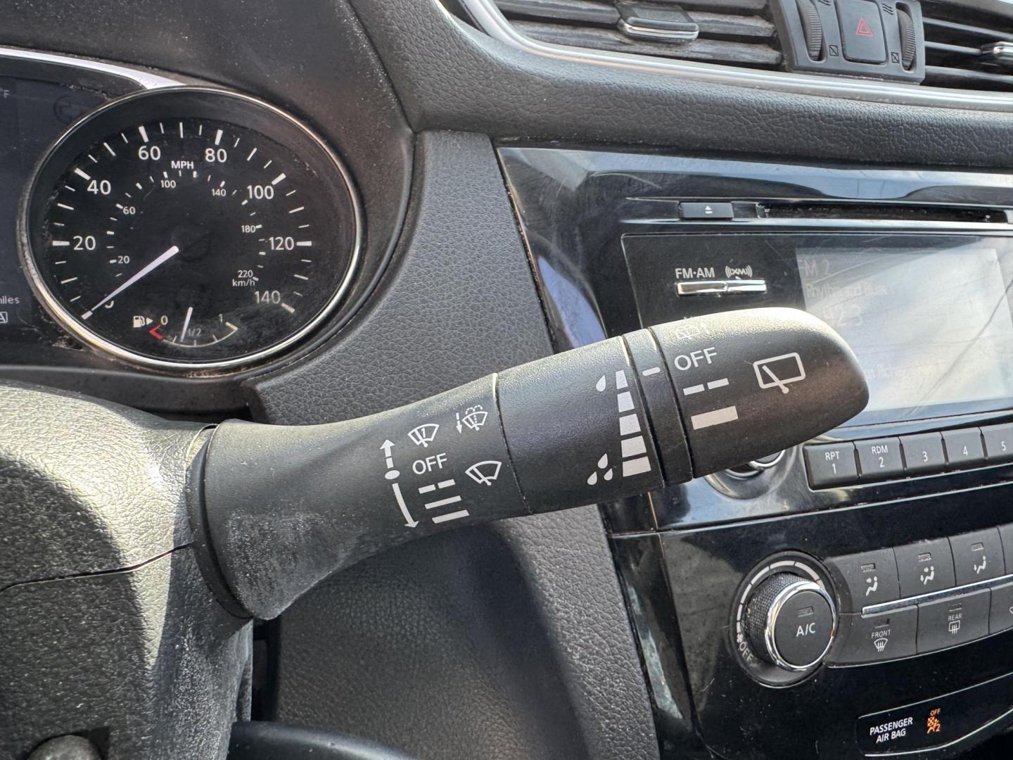 2016 Silver Nissan Rogue (JN8AT2MT7GW) with an 4-Cyl, 2.5 Liter engine, Auto, CVT Xtronic transmission, located at 8008 Warden Rd, Sherwood, AR, 72120, (501) 801-6100, 34.830078, -92.186684 - Photo#15