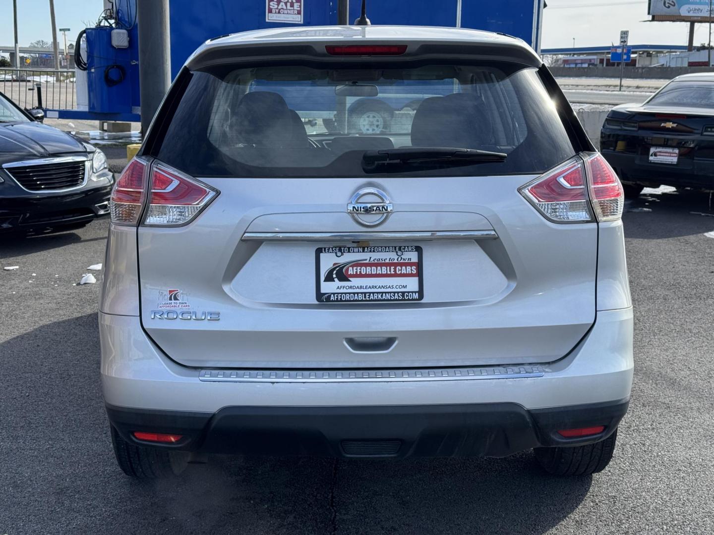 2016 Silver Nissan Rogue (JN8AT2MT7GW) with an 4-Cyl, 2.5 Liter engine, Auto, CVT Xtronic transmission, located at 8008 Warden Rd, Sherwood, AR, 72120, (501) 801-6100, 34.830078, -92.186684 - Photo#6
