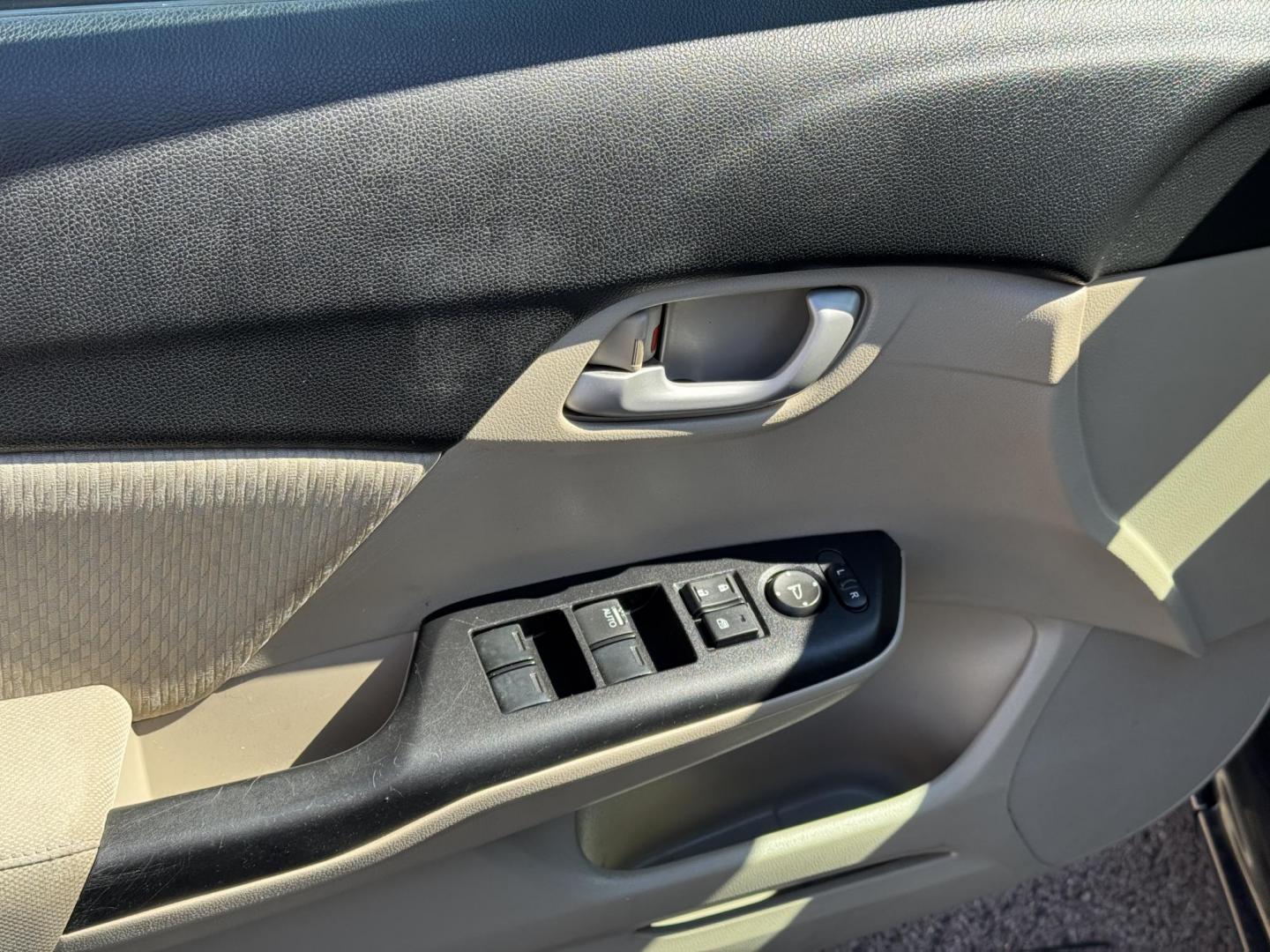 2014 Gray Honda Civic (19XFB2F51EE) with an 4-Cyl, i-VTEC, 1.8 Liter engine, Automatic, CVT transmission, located at 8008 Warden Rd, Sherwood, AR, 72120, (501) 801-6100, 34.830078, -92.186684 - Photo#12