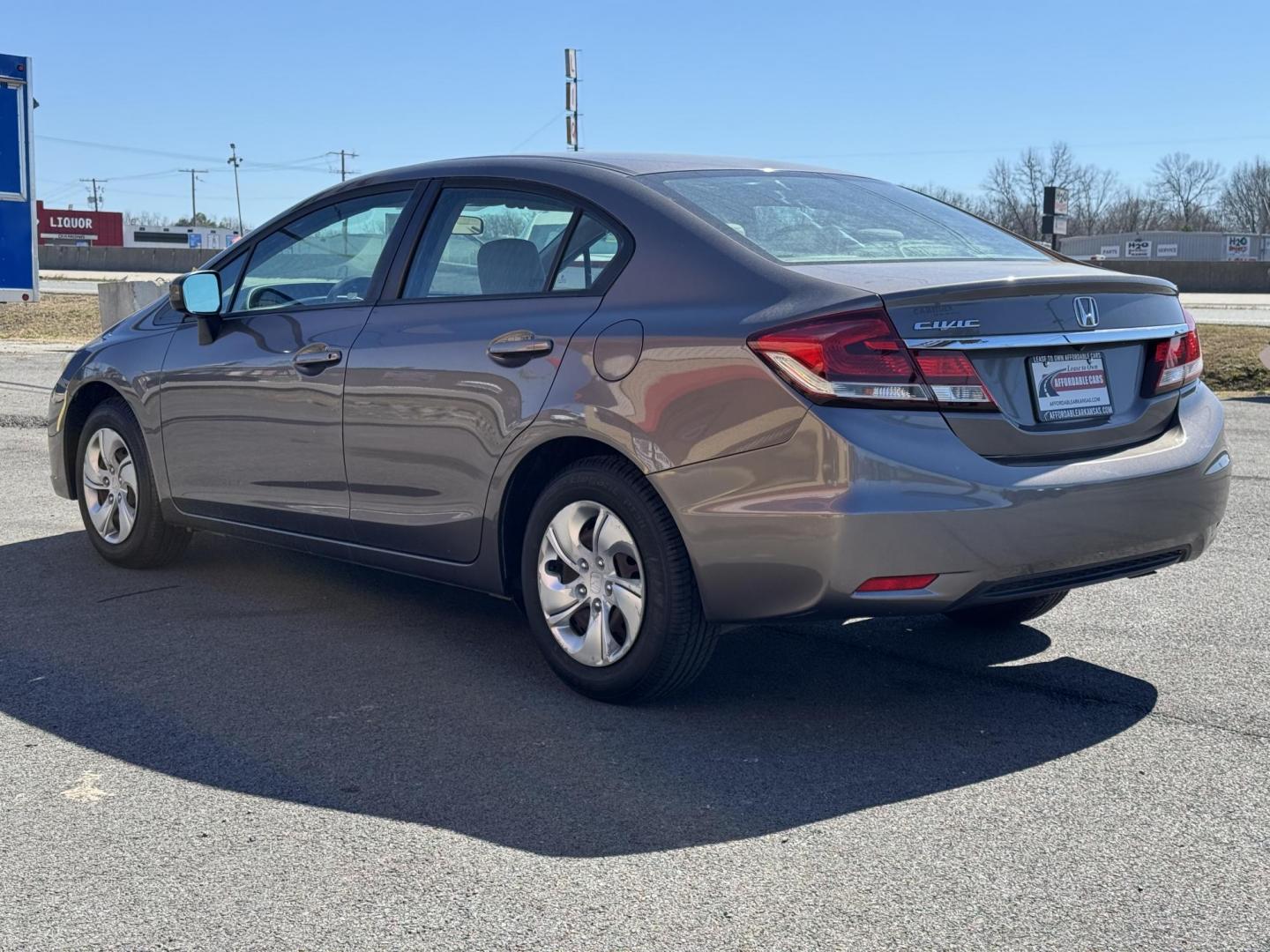 2014 Gray Honda Civic (19XFB2F51EE) with an 4-Cyl, i-VTEC, 1.8 Liter engine, Automatic, CVT transmission, located at 8008 Warden Rd, Sherwood, AR, 72120, (501) 801-6100, 34.830078, -92.186684 - Photo#5