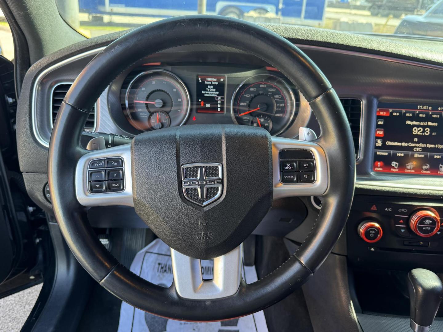 2014 Black Dodge Charger (2C3CDXDT5EH) with an V8, HEMI, 5.7 Liter engine, Automatic, 5-Spd transmission, located at 8008 Warden Rd, Sherwood, AR, 72120, (501) 801-6100, 34.830078, -92.186684 - Photo#17