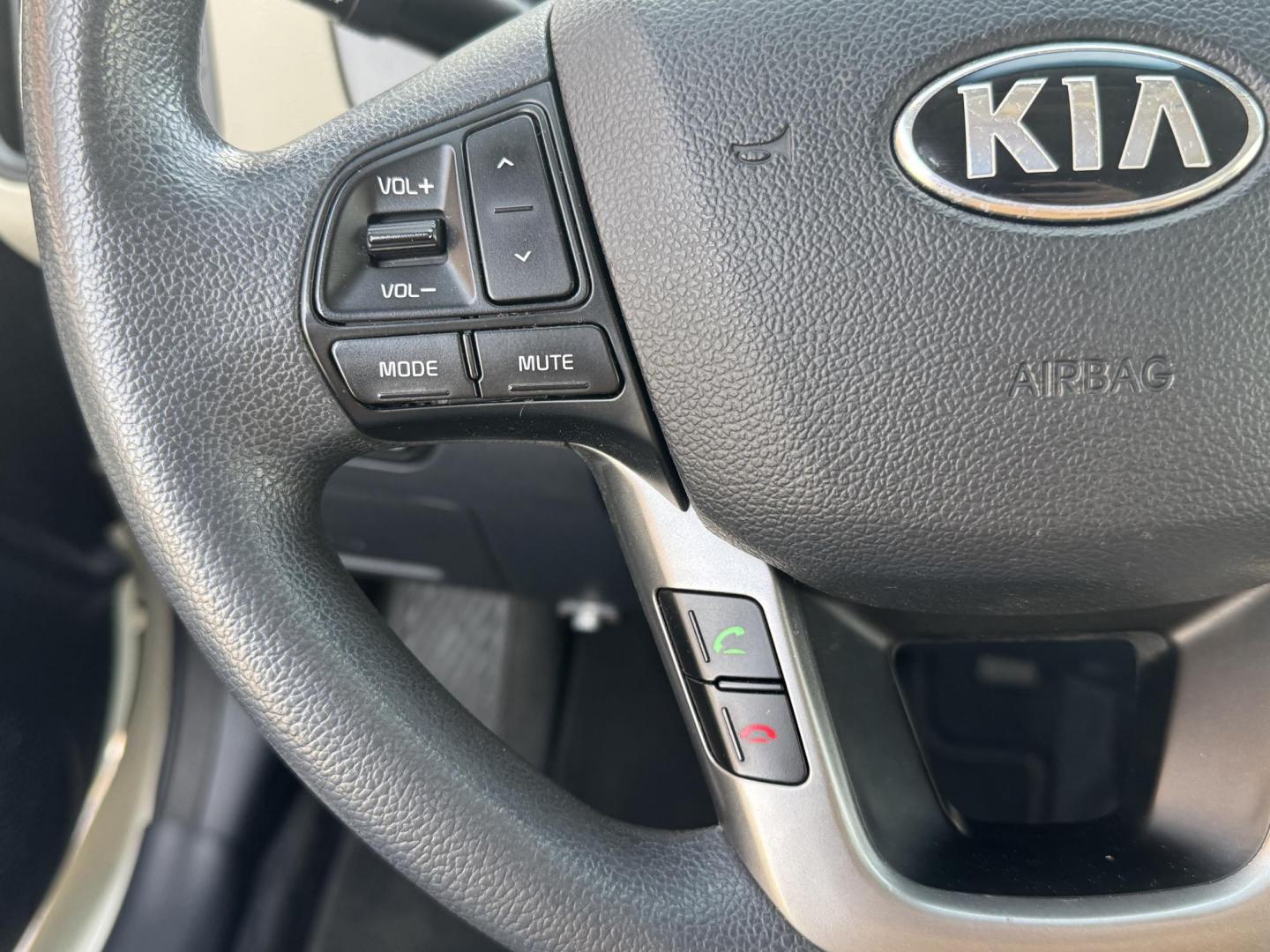 2013 White Kia Rio (KNADM4A34D6) with an 4-Cyl, 1.6 Liter engine, Automatic, 6-Spd transmission, located at 8008 Warden Rd, Sherwood, AR, 72120, (501) 801-6100, 34.830078, -92.186684 - Photo#14
