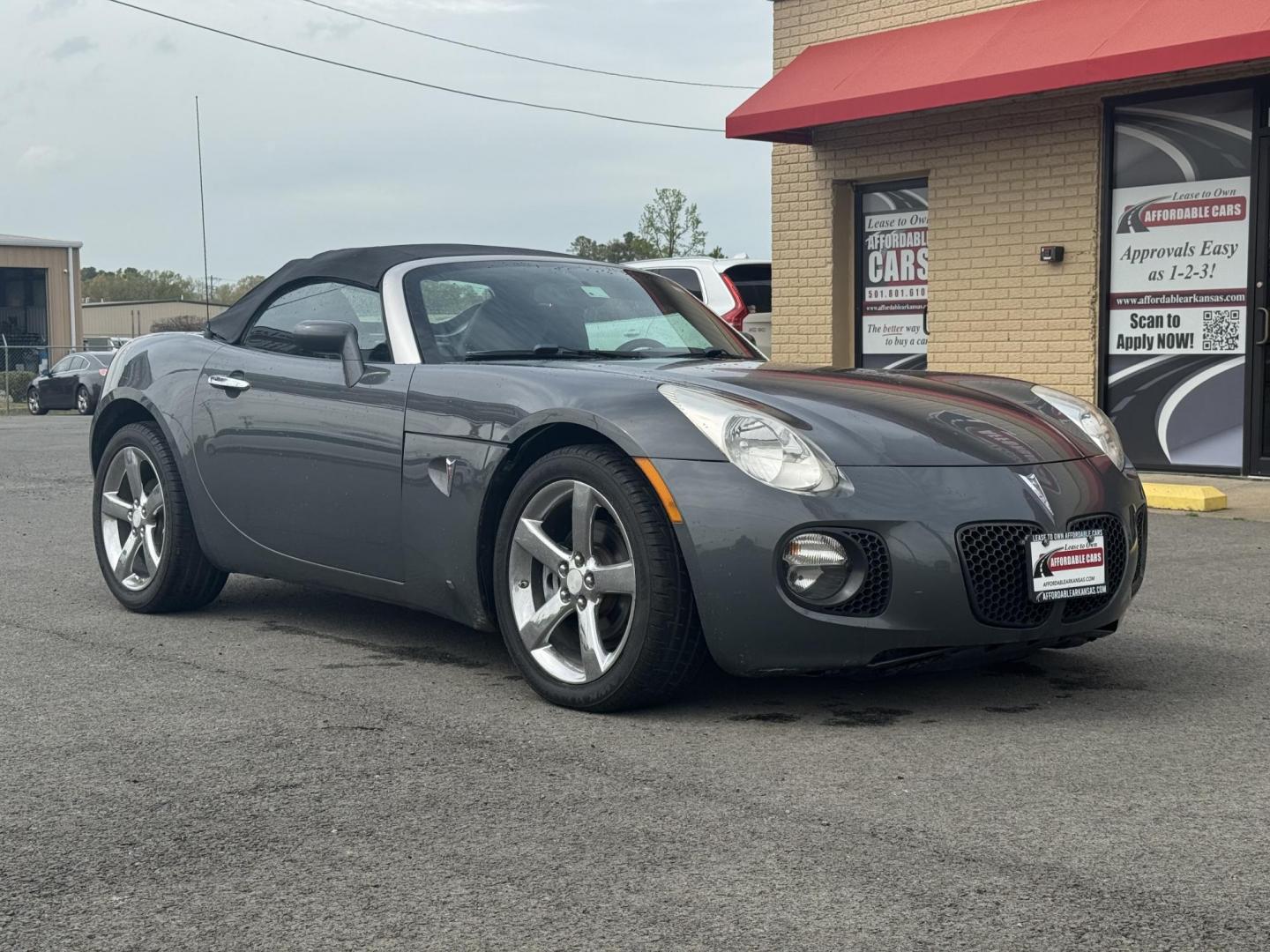 2008 Gray Pontiac Solstice (1G2MF35X78Y) with an 4-Cyl, Turbo, 2.0 Liter engine, Manual, 5-Spd transmission, located at 8008 Warden Rd, Sherwood, AR, 72120, (501) 801-6100, 34.830078, -92.186684 - Photo#1