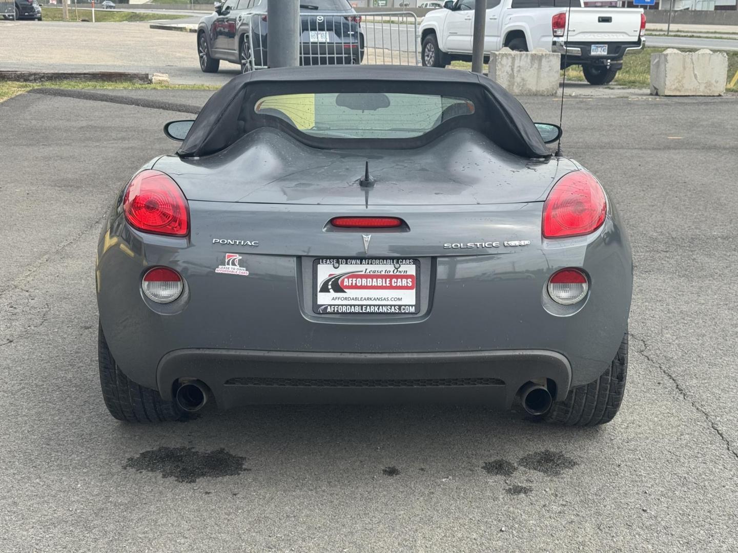 2008 Gray Pontiac Solstice (1G2MF35X78Y) with an 4-Cyl, Turbo, 2.0 Liter engine, Manual, 5-Spd transmission, located at 8008 Warden Rd, Sherwood, AR, 72120, (501) 801-6100, 34.830078, -92.186684 - Photo#5