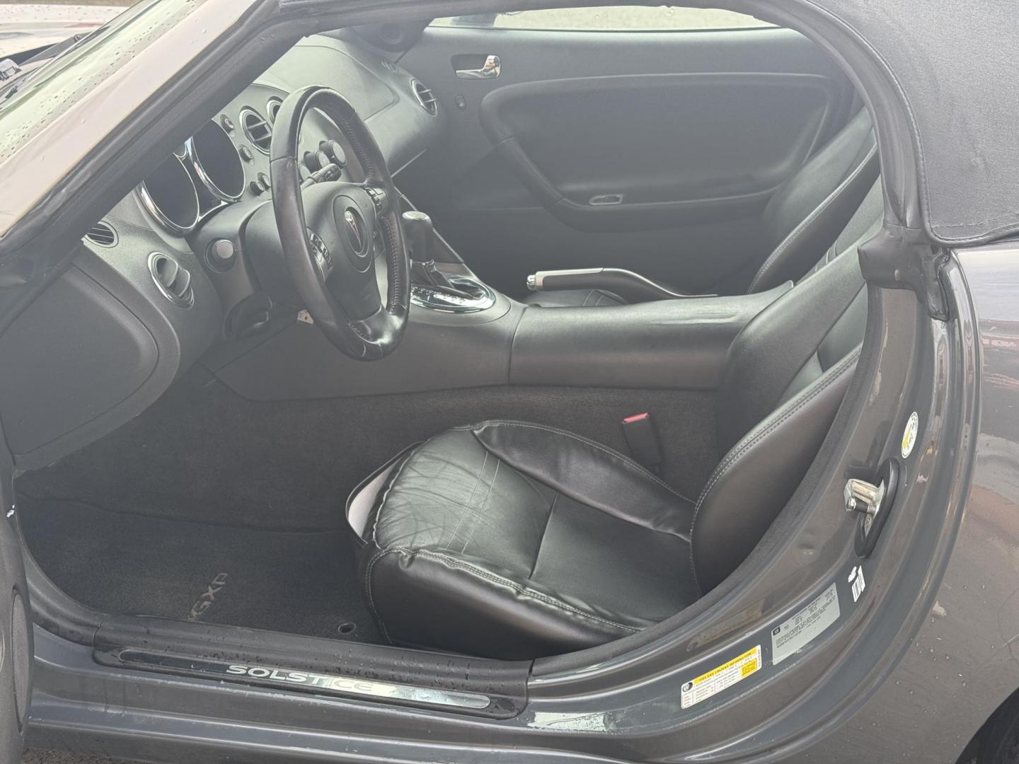 2008 Gray Pontiac Solstice (1G2MF35X78Y) with an 4-Cyl, Turbo, 2.0 Liter engine, Manual, 5-Spd transmission, located at 8008 Warden Rd, Sherwood, AR, 72120, (501) 801-6100, 34.830078, -92.186684 - Photo#8