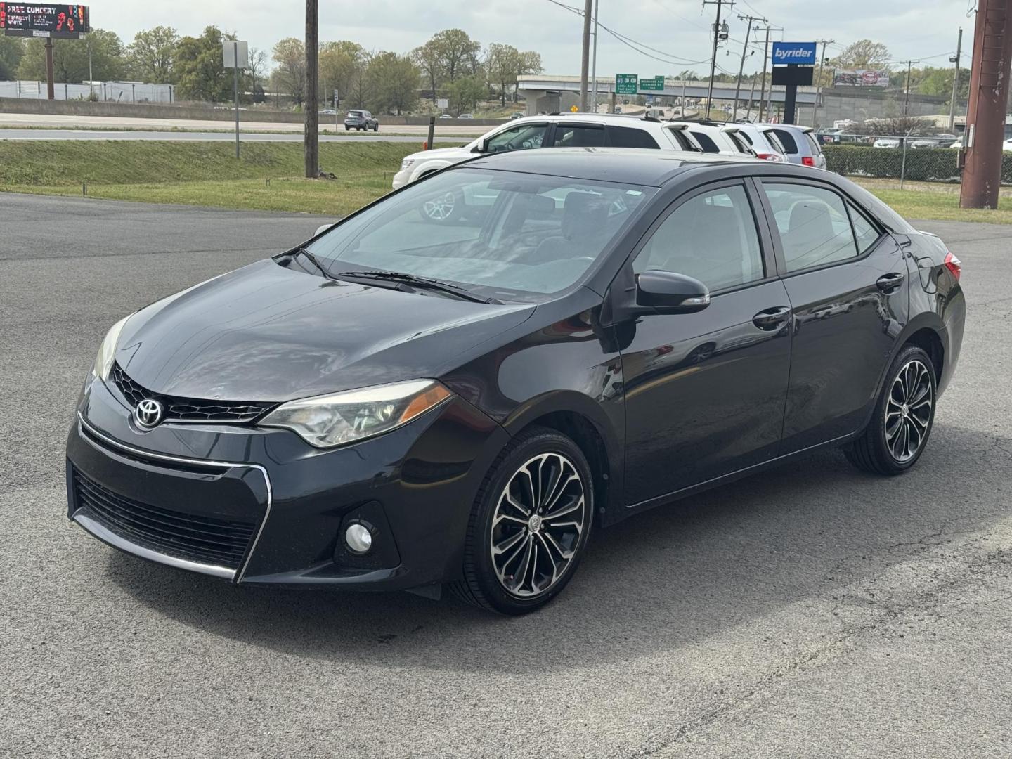 2015 Black Toyota Corolla (2T1BURHEXFC) with an 4-Cyl, 1.8 Liter engine, Auto, CVTi-S Manual transmission, located at 8008 Warden Rd, Sherwood, AR, 72120, (501) 801-6100, 34.830078, -92.186684 - Photo#4