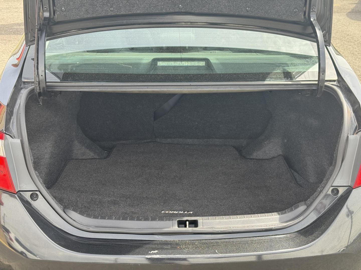 2015 Black Toyota Corolla (2T1BURHEXFC) with an 4-Cyl, 1.8 Liter engine, Auto, CVTi-S Manual transmission, located at 8008 Warden Rd, Sherwood, AR, 72120, (501) 801-6100, 34.830078, -92.186684 - Photo#9