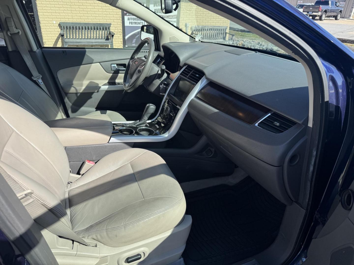 2011 Blue Ford Edge (2FMDK3KC5BB) with an V6, 3.5 Liter engine, Automatic, 6-Spd w/Overdrive transmission, located at 8008 Warden Rd, Sherwood, AR, 72120, (501) 801-6100, 34.830078, -92.186684 - Photo#8