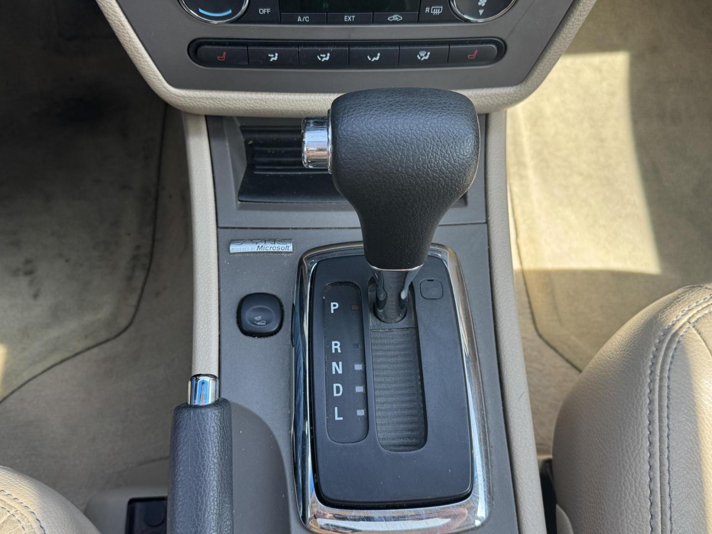 2009 Maroon Ford Fusion (3FAHP08139R) with an V6, 3.0 Liter engine, Automatic, 6-Spd w/Overdrive transmission, located at 8008 Warden Rd, Sherwood, AR, 72120, (501) 801-6100, 34.830078, -92.186684 - Photo#17