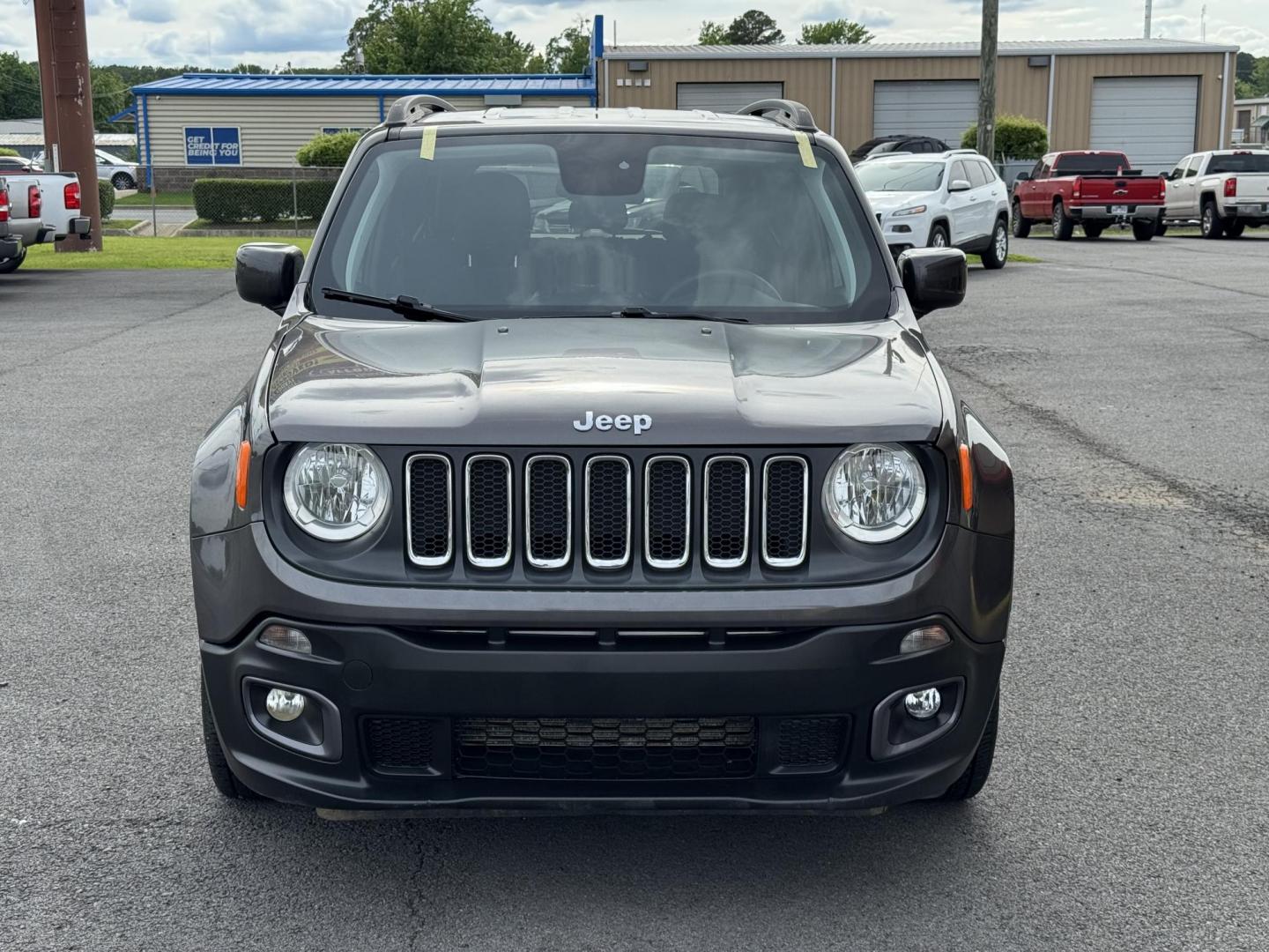 2018 Gray Jeep Renegade (ZACCJABB3JP) with an 4-Cyl, MultiAir, 2.4L engine, Automatic, 9-Spd transmission, located at 8008 Warden Rd, Sherwood, AR, 72120, (501) 801-6100, 34.830078, -92.186684 - Photo#2