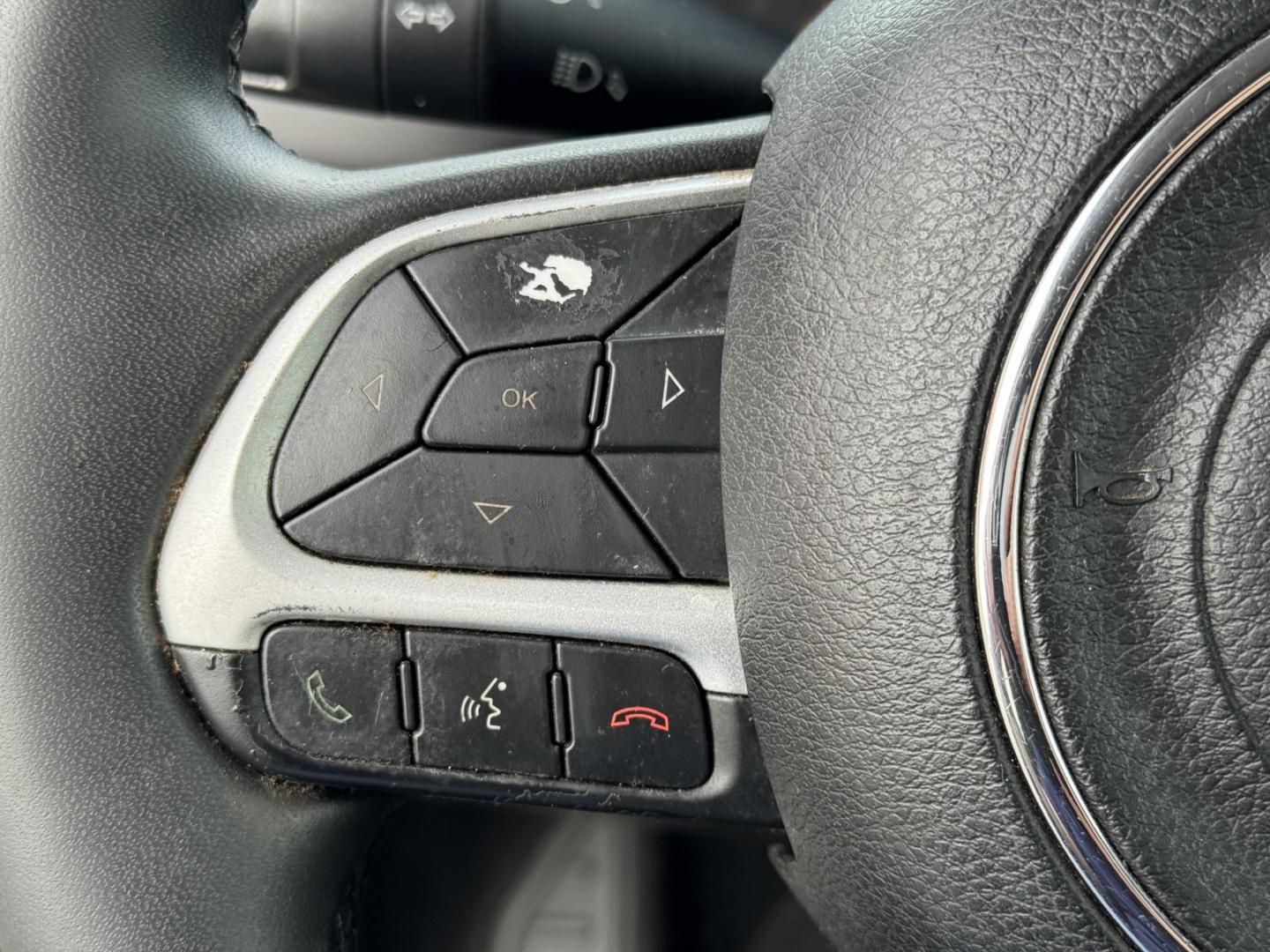 2018 Gray Jeep Renegade (ZACCJABB3JP) with an 4-Cyl, MultiAir, 2.4L engine, Automatic, 9-Spd transmission, located at 8008 Warden Rd, Sherwood, AR, 72120, (501) 801-6100, 34.830078, -92.186684 - Photo#16
