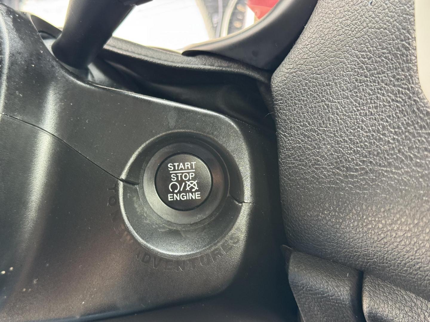 2018 Gray Jeep Renegade (ZACCJABB3JP) with an 4-Cyl, MultiAir, 2.4L engine, Automatic, 9-Spd transmission, located at 8008 Warden Rd, Sherwood, AR, 72120, (501) 801-6100, 34.830078, -92.186684 - Photo#24