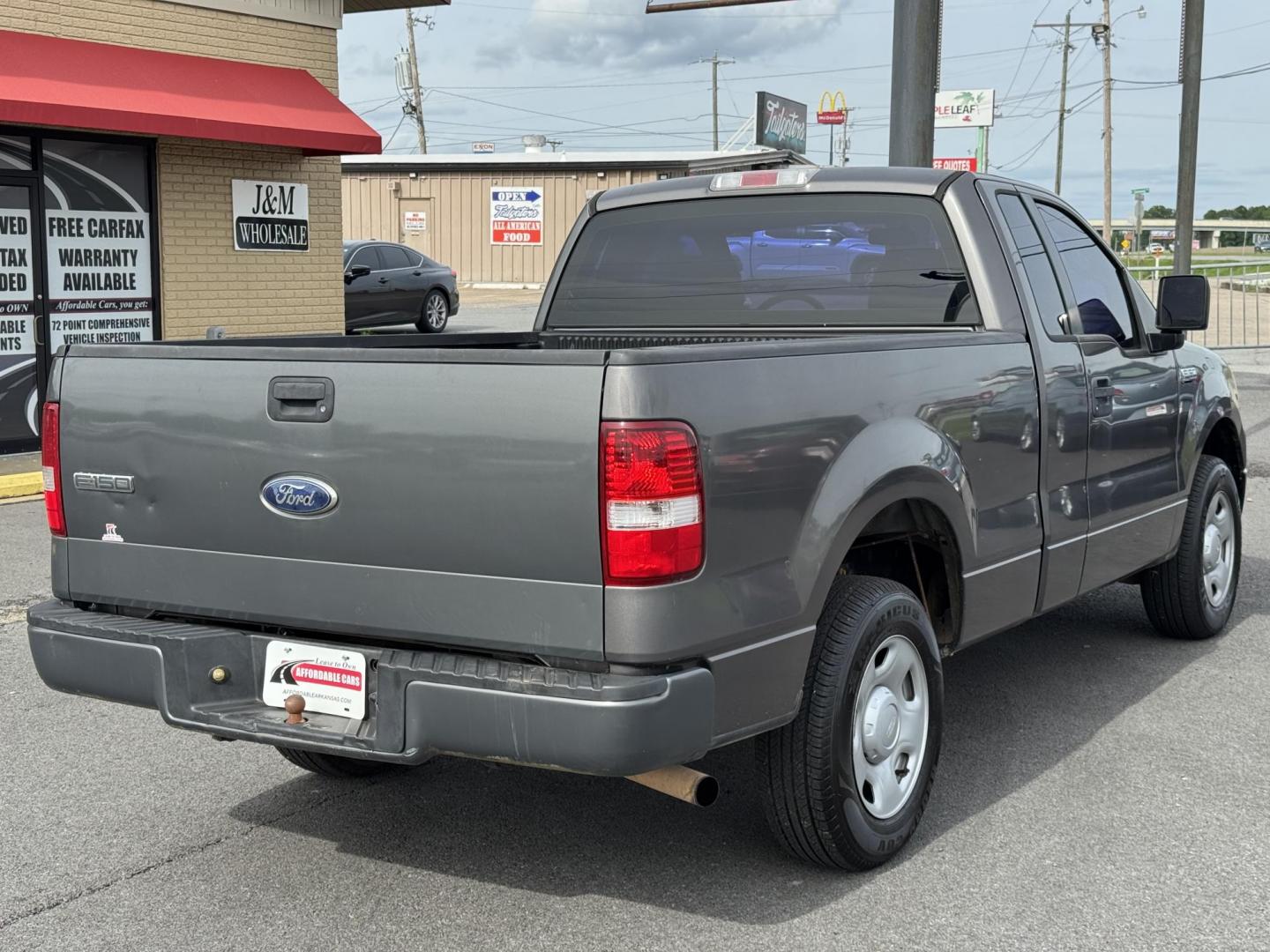 2008 Gray Ford F150 Regular Cab (1FTRF12228K) with an V8, 4.6 Liter engine, Automatic, 4-Spd w/Overdrive transmission, located at 8008 Warden Rd, Sherwood, AR, 72120, (501) 801-6100, 34.830078, -92.186684 - Photo#7