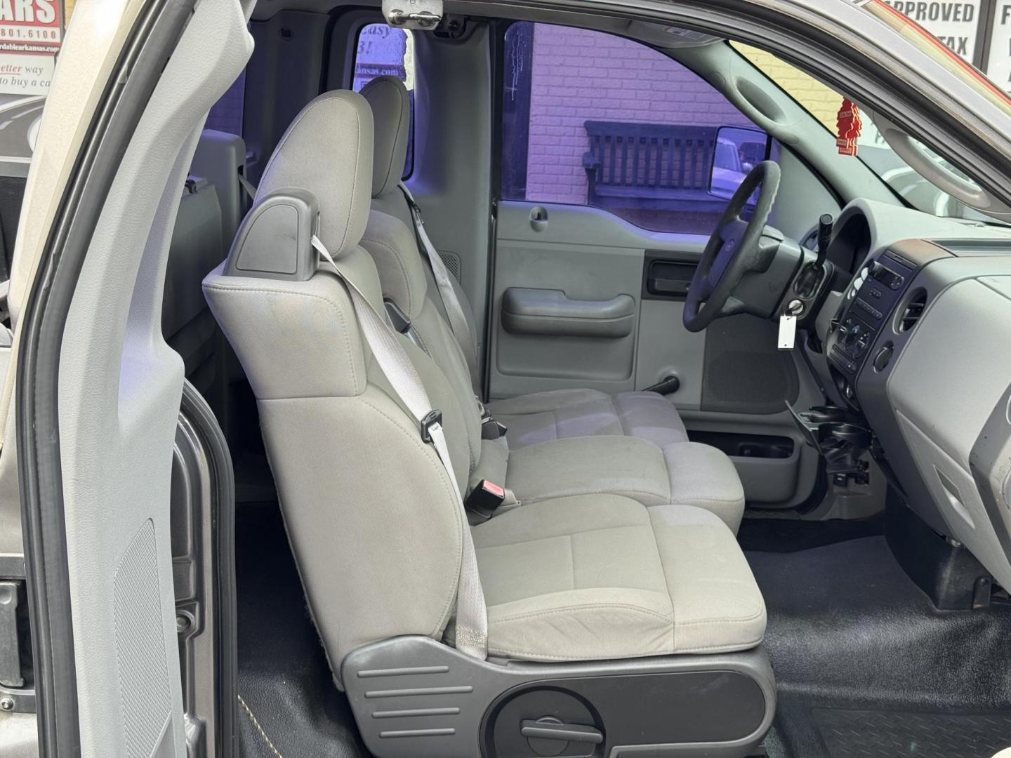 2008 Gray Ford F150 Regular Cab (1FTRF12228K) with an V8, 4.6 Liter engine, Automatic, 4-Spd w/Overdrive transmission, located at 8008 Warden Rd, Sherwood, AR, 72120, (501) 801-6100, 34.830078, -92.186684 - Photo#9
