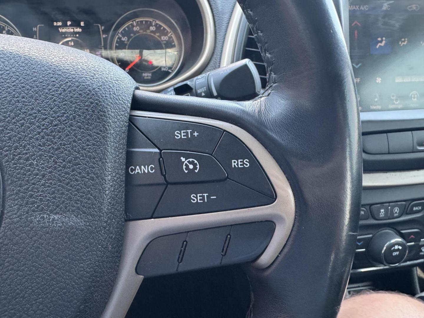 2015 White Jeep Cherokee (1C4PJLCS4FW) with an V6, 3.2 Liter engine, Automatic, 9-Spd transmission, located at 8008 Warden Rd, Sherwood, AR, 72120, (501) 801-6100, 34.830078, -92.186684 - Photo#17
