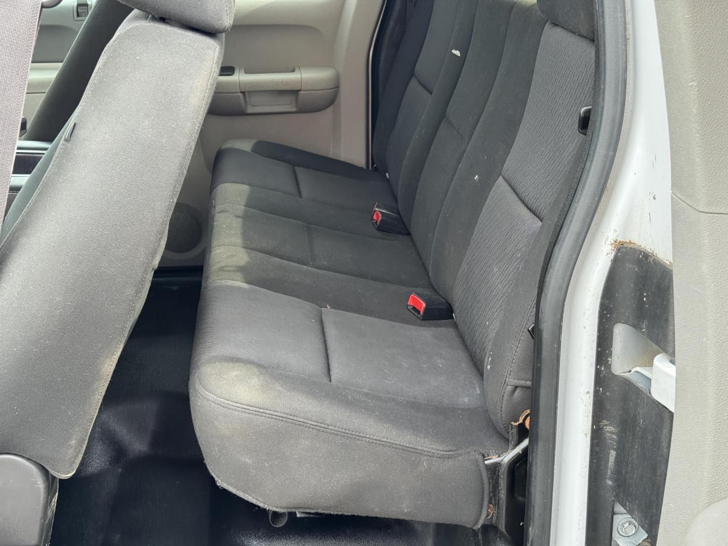 2012 White Chevrolet Silverado 1500 Extended Cab (1GCRCPE06CZ) with an V8, Flex Fuel, 5.3 Liter engine, Automatic, 6-Spd HD w/Overdrive transmission, located at 8008 Warden Rd, Sherwood, AR, 72120, (501) 801-6100, 34.830078, -92.186684 - Photo#11