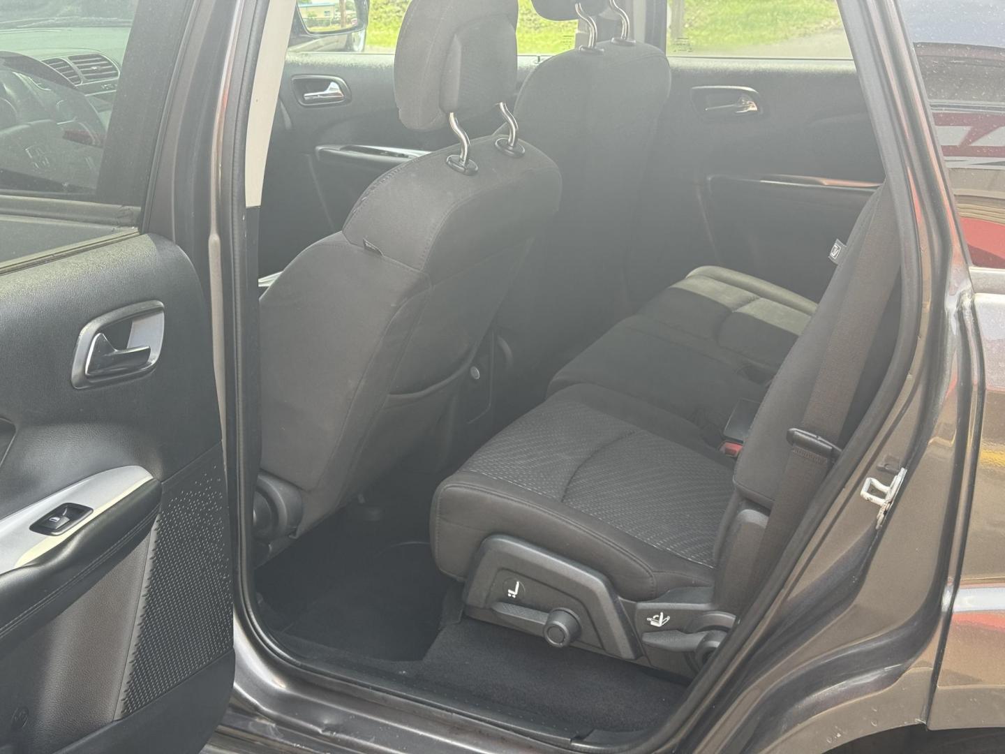 2017 Gray Dodge Journey (3C4PDCAB9HT) with an 4-Cyl, 2.4 Liter engine, Auto, 4-Spd AutoStick transmission, located at 8008 Warden Rd, Sherwood, AR, 72120, (501) 801-6100, 34.830078, -92.186684 - Photo#11