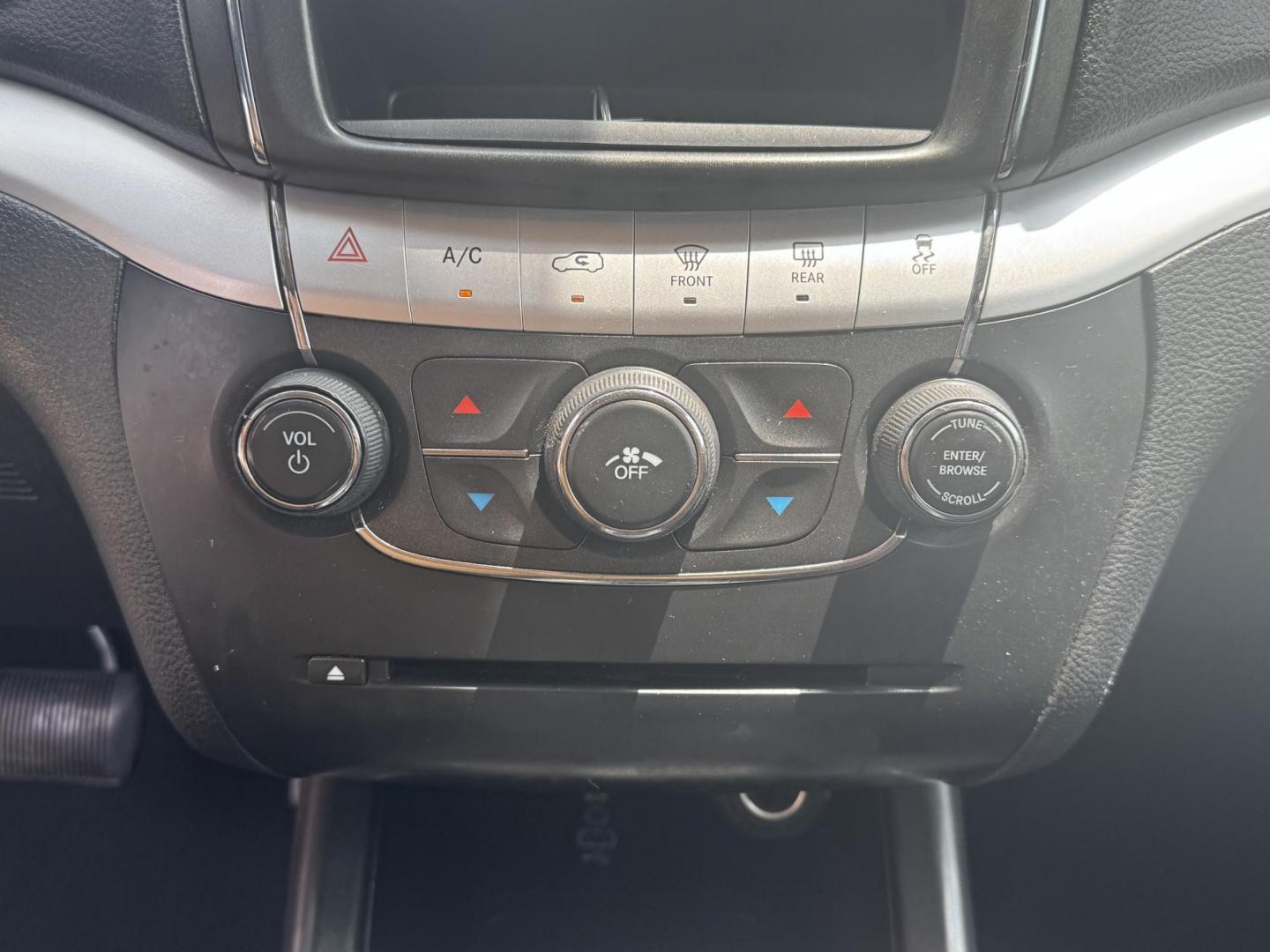 2017 Gray Dodge Journey (3C4PDCAB9HT) with an 4-Cyl, 2.4 Liter engine, Auto, 4-Spd AutoStick transmission, located at 8008 Warden Rd, Sherwood, AR, 72120, (501) 801-6100, 34.830078, -92.186684 - Photo#20
