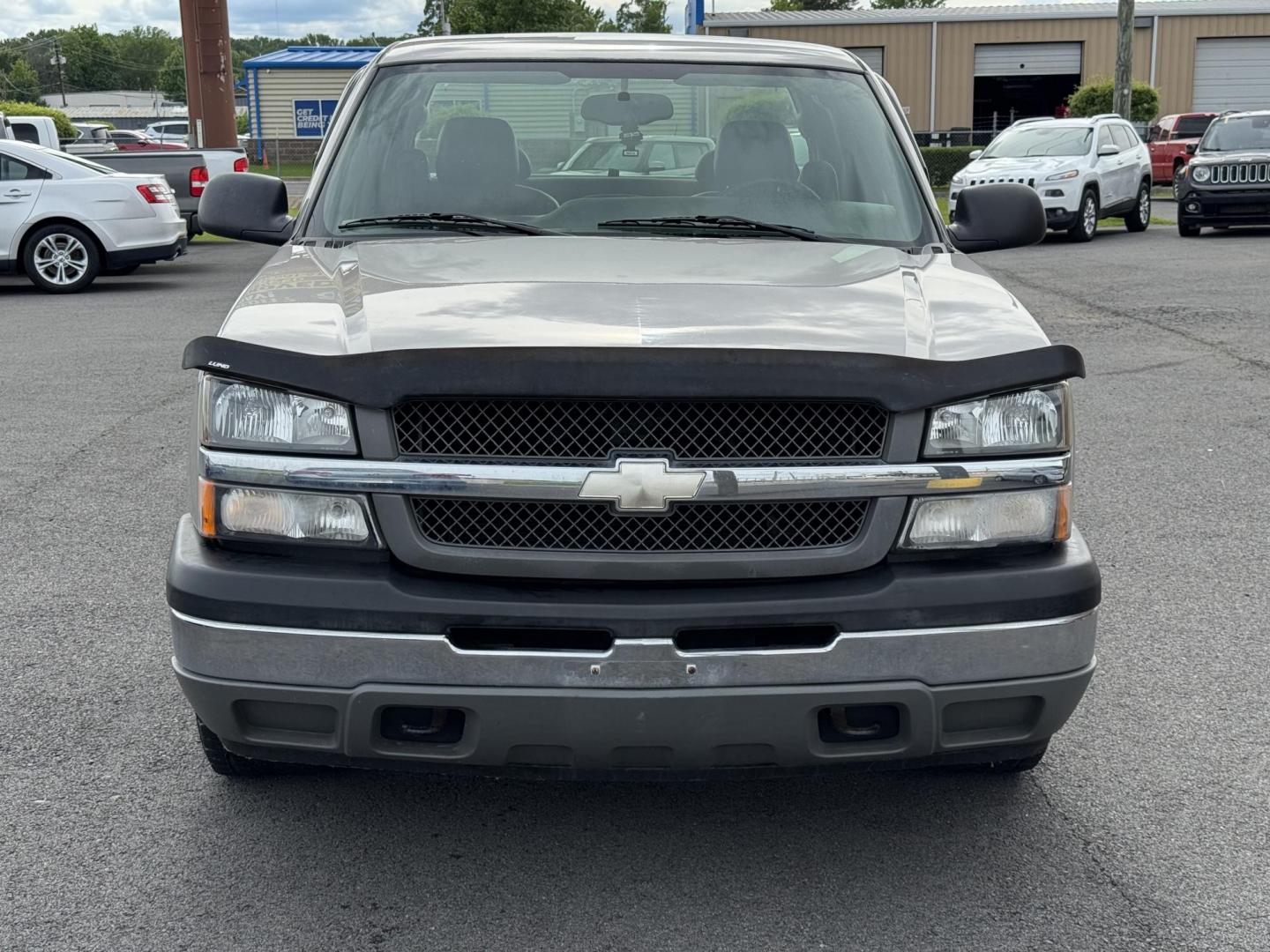 2005 Gold Chevrolet Silverado 1500 Extended Cab (1GCEC19X65Z) with an V6, 4.3 Liter engine, Automatic transmission, located at 8008 Warden Rd, Sherwood, AR, 72120, (501) 801-6100, 34.830078, -92.186684 - Photo#2