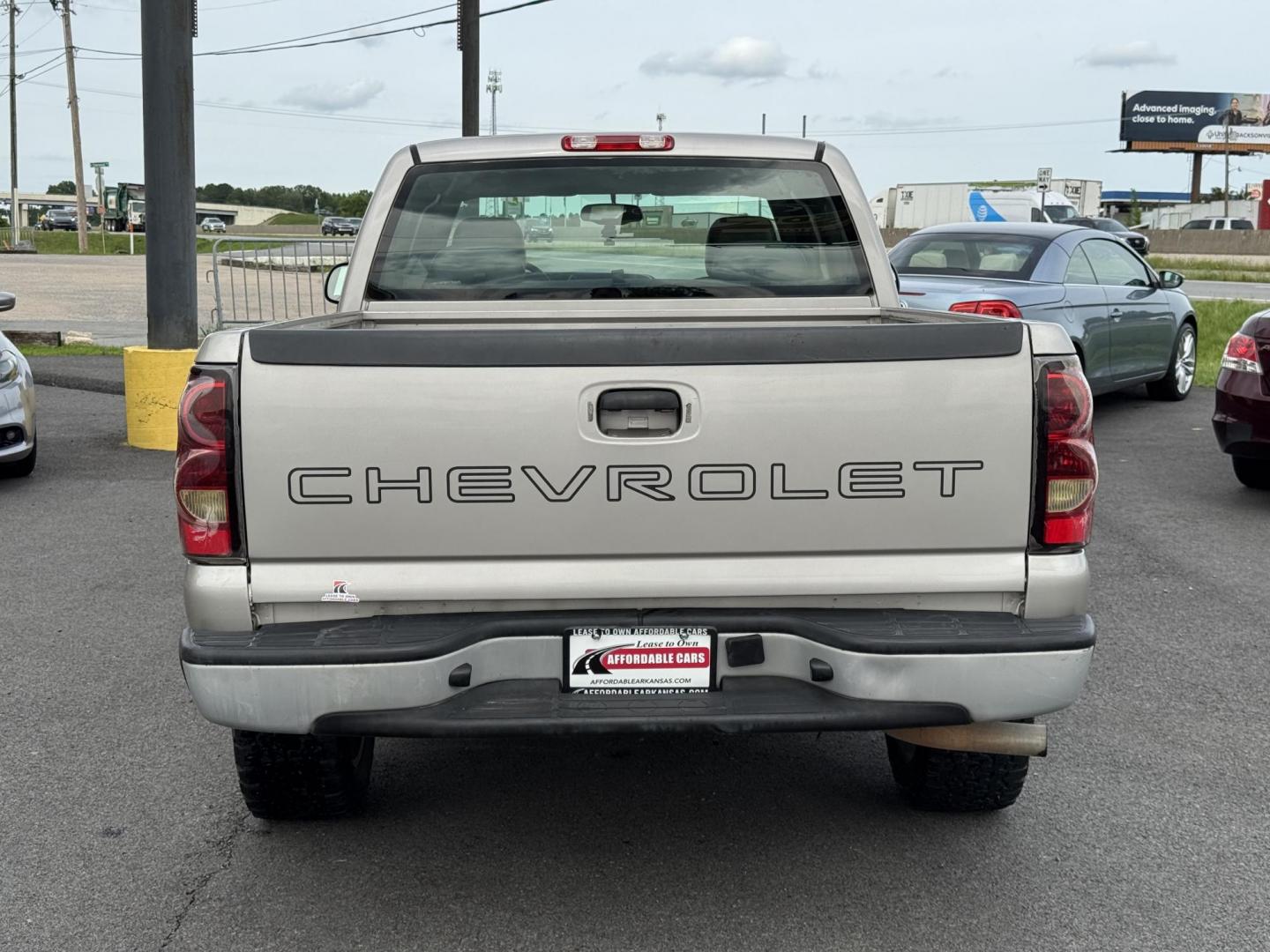 2005 Gold Chevrolet Silverado 1500 Extended Cab (1GCEC19X65Z) with an V6, 4.3 Liter engine, Automatic transmission, located at 8008 Warden Rd, Sherwood, AR, 72120, (501) 801-6100, 34.830078, -92.186684 - Photo#6