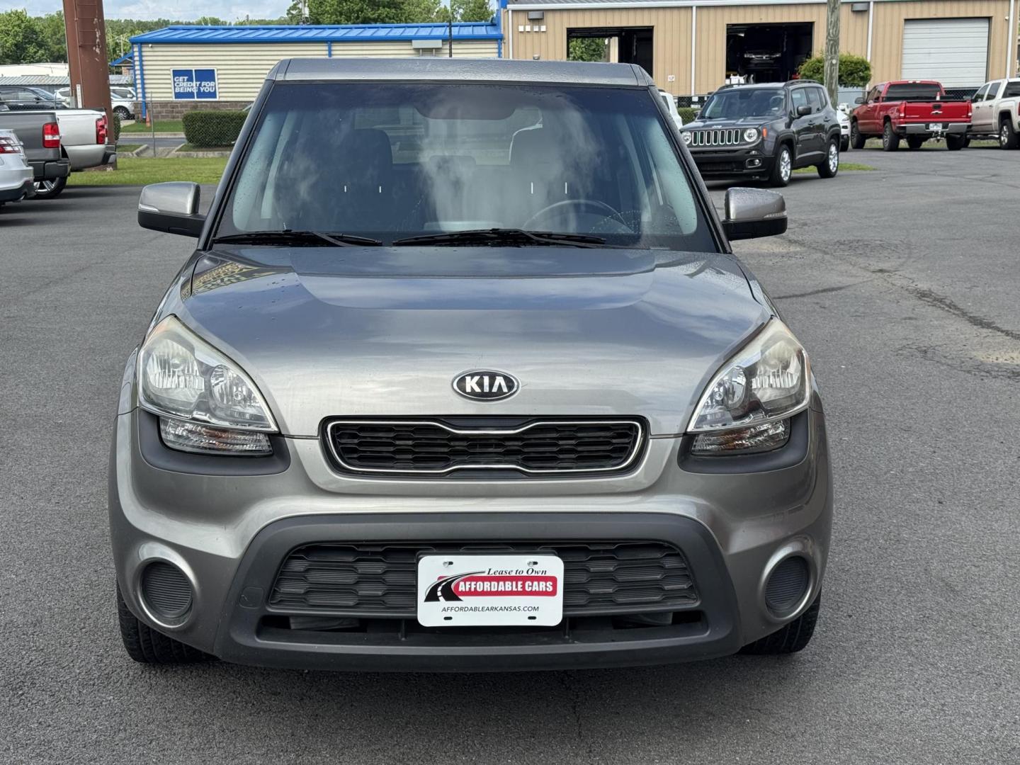 2013 Silver Kia Soul (KNDJT2A68D7) with an 4-Cyl, 2.0 Liter engine, Automatic, 6-Spd transmission, located at 8008 Warden Rd, Sherwood, AR, 72120, (501) 801-6100, 34.830078, -92.186684 - Photo#2