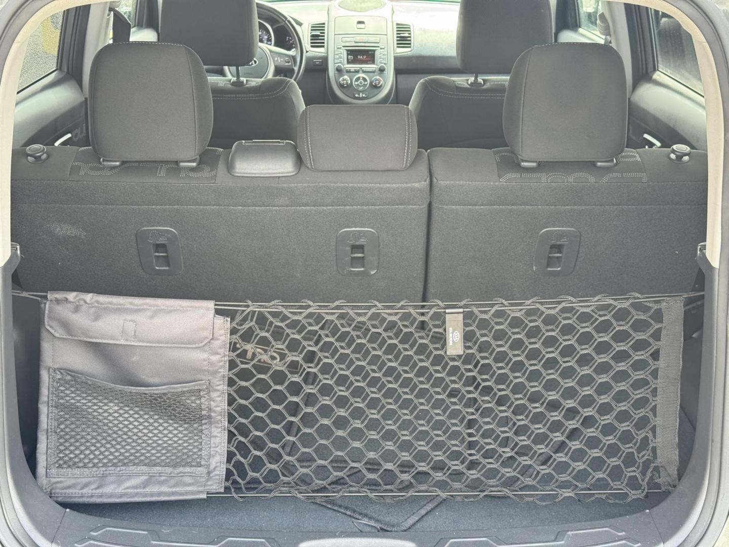 2013 Silver Kia Soul (KNDJT2A68D7) with an 4-Cyl, 2.0 Liter engine, Automatic, 6-Spd transmission, located at 8008 Warden Rd, Sherwood, AR, 72120, (501) 801-6100, 34.830078, -92.186684 - Photo#10