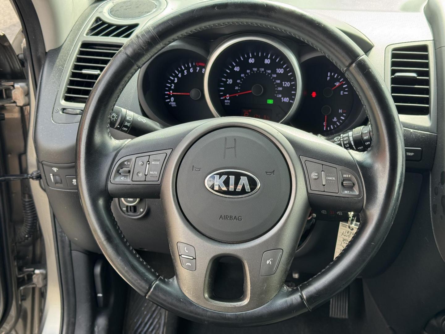 2013 Silver Kia Soul (KNDJT2A68D7) with an 4-Cyl, 2.0 Liter engine, Automatic, 6-Spd transmission, located at 8008 Warden Rd, Sherwood, AR, 72120, (501) 801-6100, 34.830078, -92.186684 - Photo#16