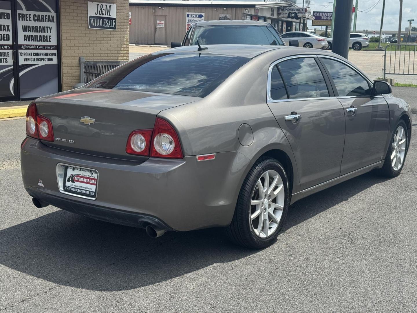 2010 Beige Chevrolet Malibu (1G1ZE5E7XAF) with an V6, 3.6 Liter engine, Auto, 6-Spd Overdrive and TAPshft transmission, located at 8008 Warden Rd, Sherwood, AR, 72120, (501) 801-6100, 34.830078, -92.186684 - Photo#7