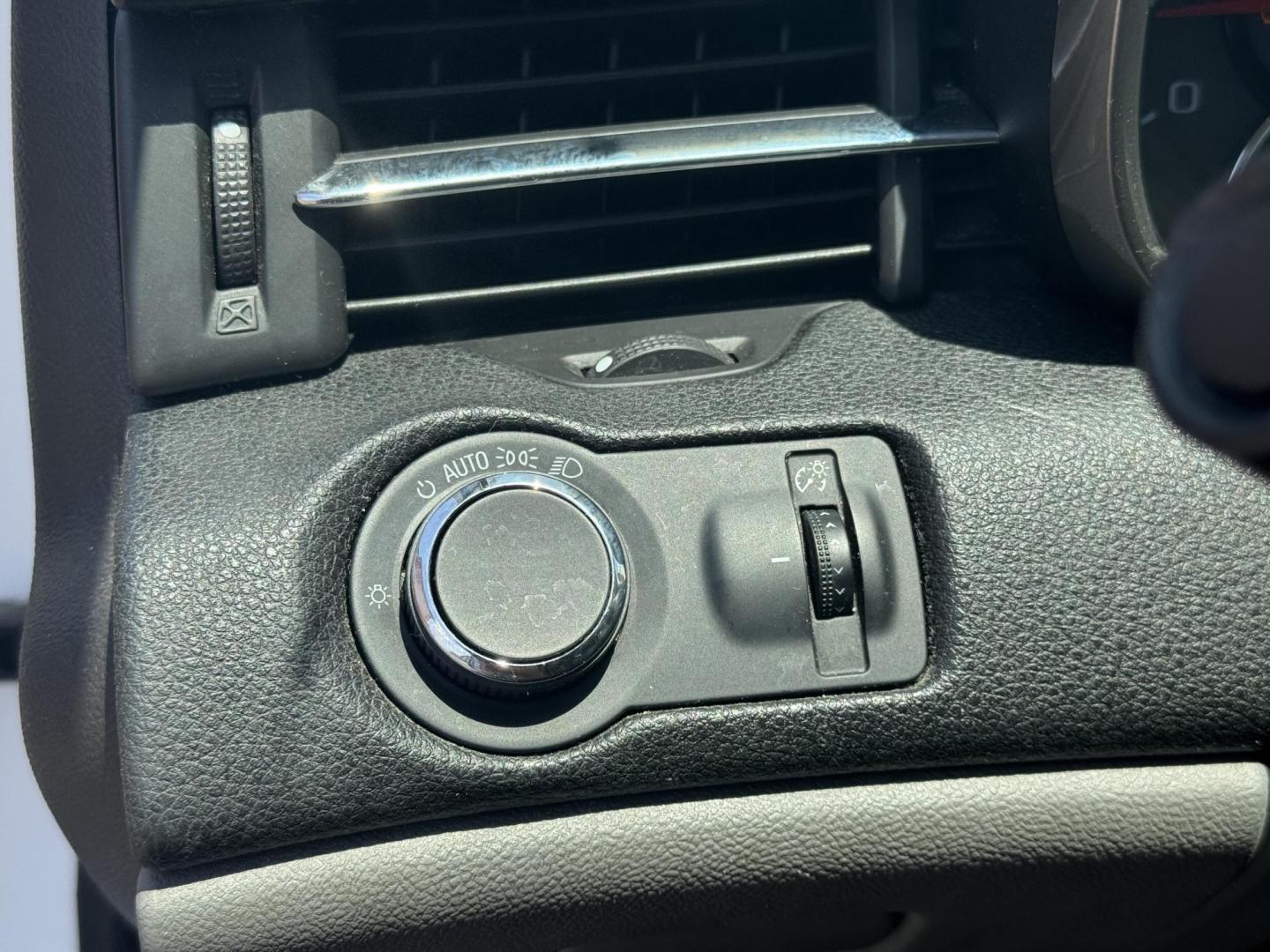 2013 White Chevrolet Malibu (1G11B5SA3DF) with an 4-Cyl, 2.5 Liter engine, Auto, 6-Spd w/OD and Man Md transmission, located at 8008 Warden Rd, Sherwood, AR, 72120, (501) 801-6100, 34.830078, -92.186684 - Photo#12