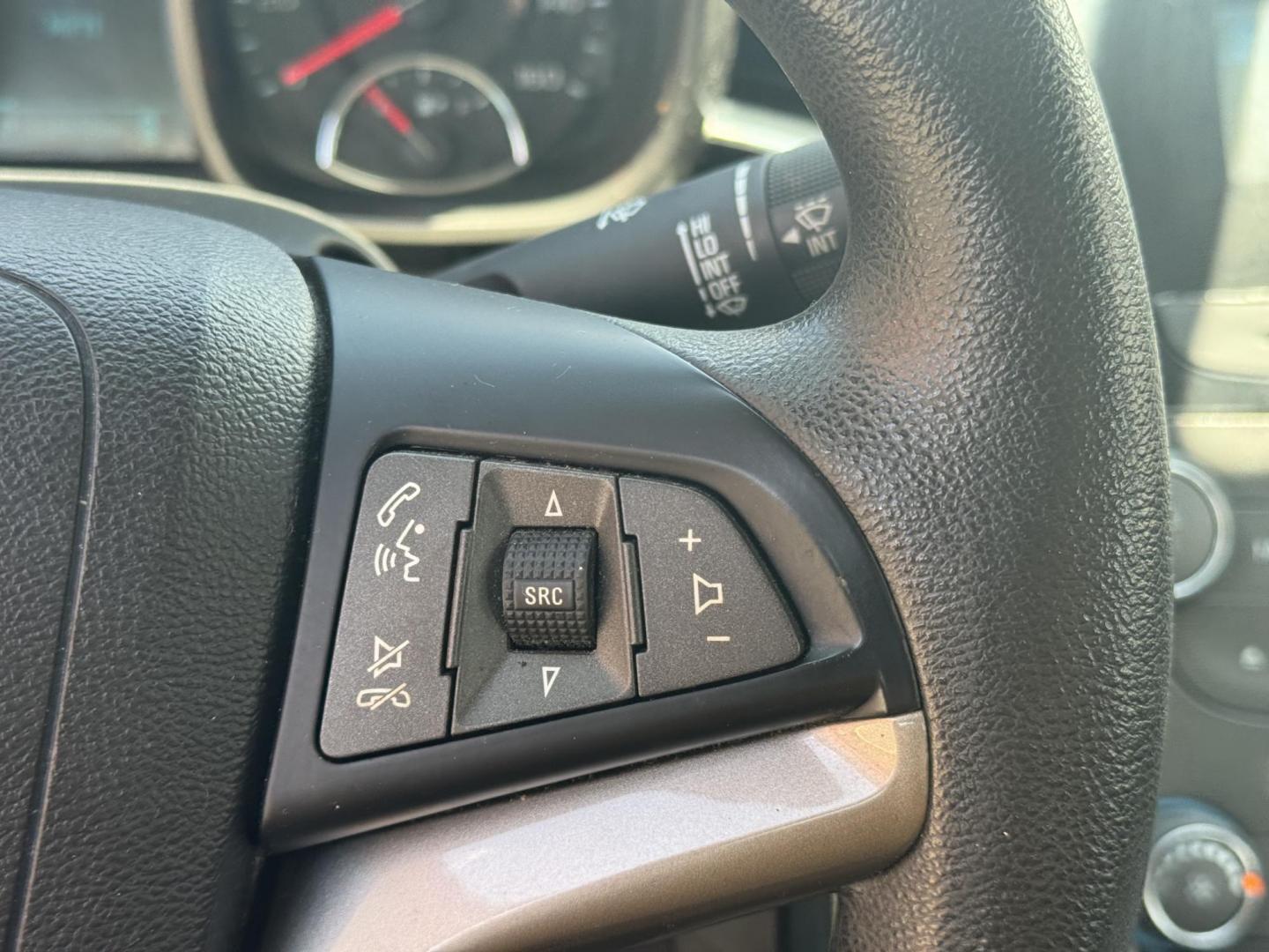 2013 White Chevrolet Malibu (1G11B5SA3DF) with an 4-Cyl, 2.5 Liter engine, Auto, 6-Spd w/OD and Man Md transmission, located at 8008 Warden Rd, Sherwood, AR, 72120, (501) 801-6100, 34.830078, -92.186684 - Photo#19