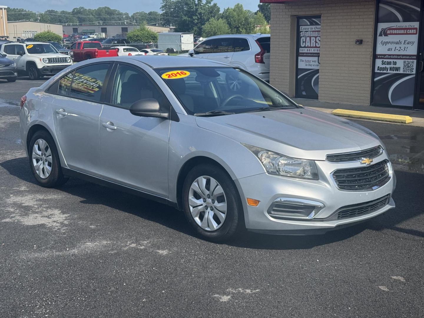 2016 Silver Chevrolet Cruze Limited (1G1PC5SHXG7) with an 4-Cyl, ECOTEC, 1.8 Liter engine, Auto, 6-Spd Overdrive transmission, located at 8008 Warden Rd, Sherwood, AR, 72120, (501) 801-6100, 34.830078, -92.186684 - Photo#1