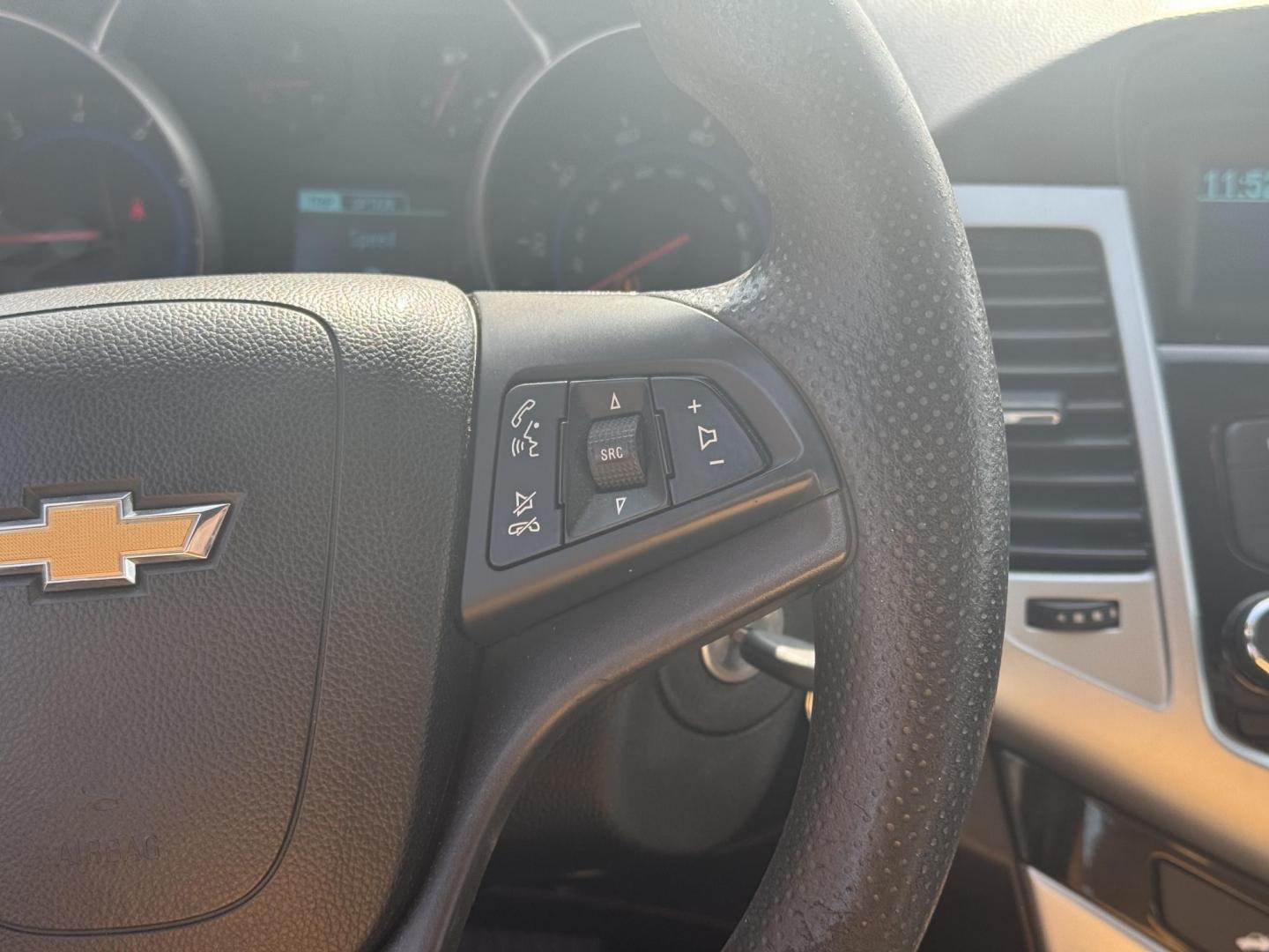 2016 Silver Chevrolet Cruze Limited (1G1PC5SHXG7) with an 4-Cyl, ECOTEC, 1.8 Liter engine, Auto, 6-Spd Overdrive transmission, located at 8008 Warden Rd, Sherwood, AR, 72120, (501) 801-6100, 34.830078, -92.186684 - Photo#15