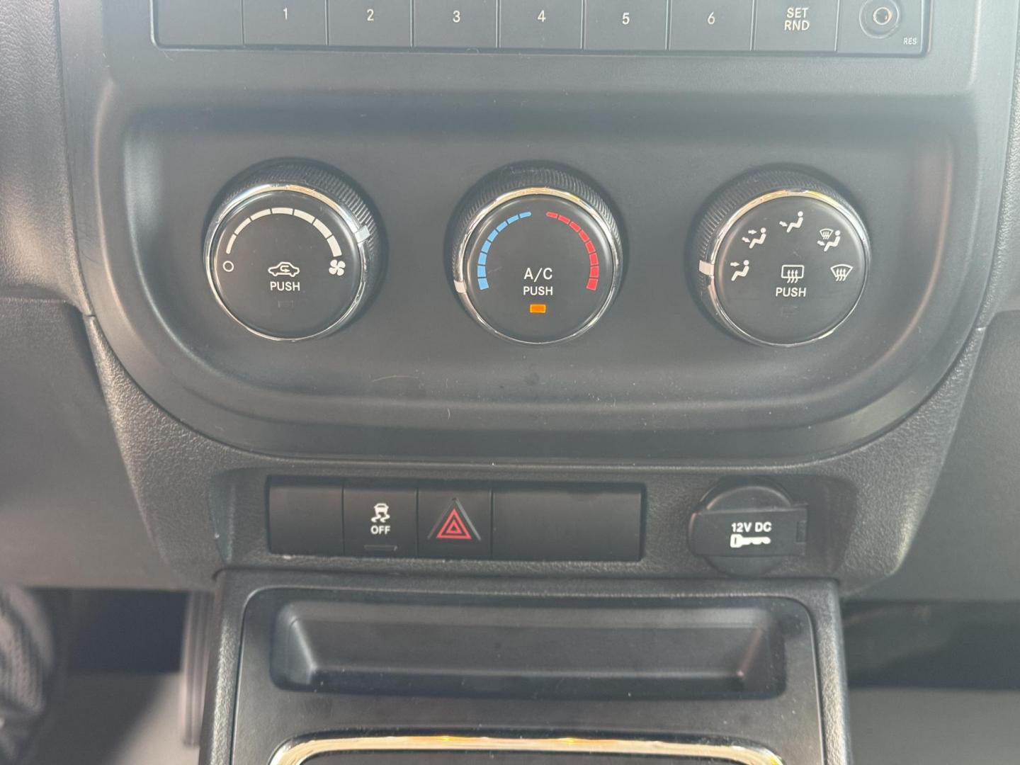 2014 Gray Jeep Patriot (1C4NJPBA8ED) with an 4-Cyl, 2.0 Liter engine, Automatic, 6-Spd w/AutoStick transmission, located at 8008 Warden Rd, Sherwood, AR, 72120, (501) 801-6100, 34.830078, -92.186684 - Photo#13