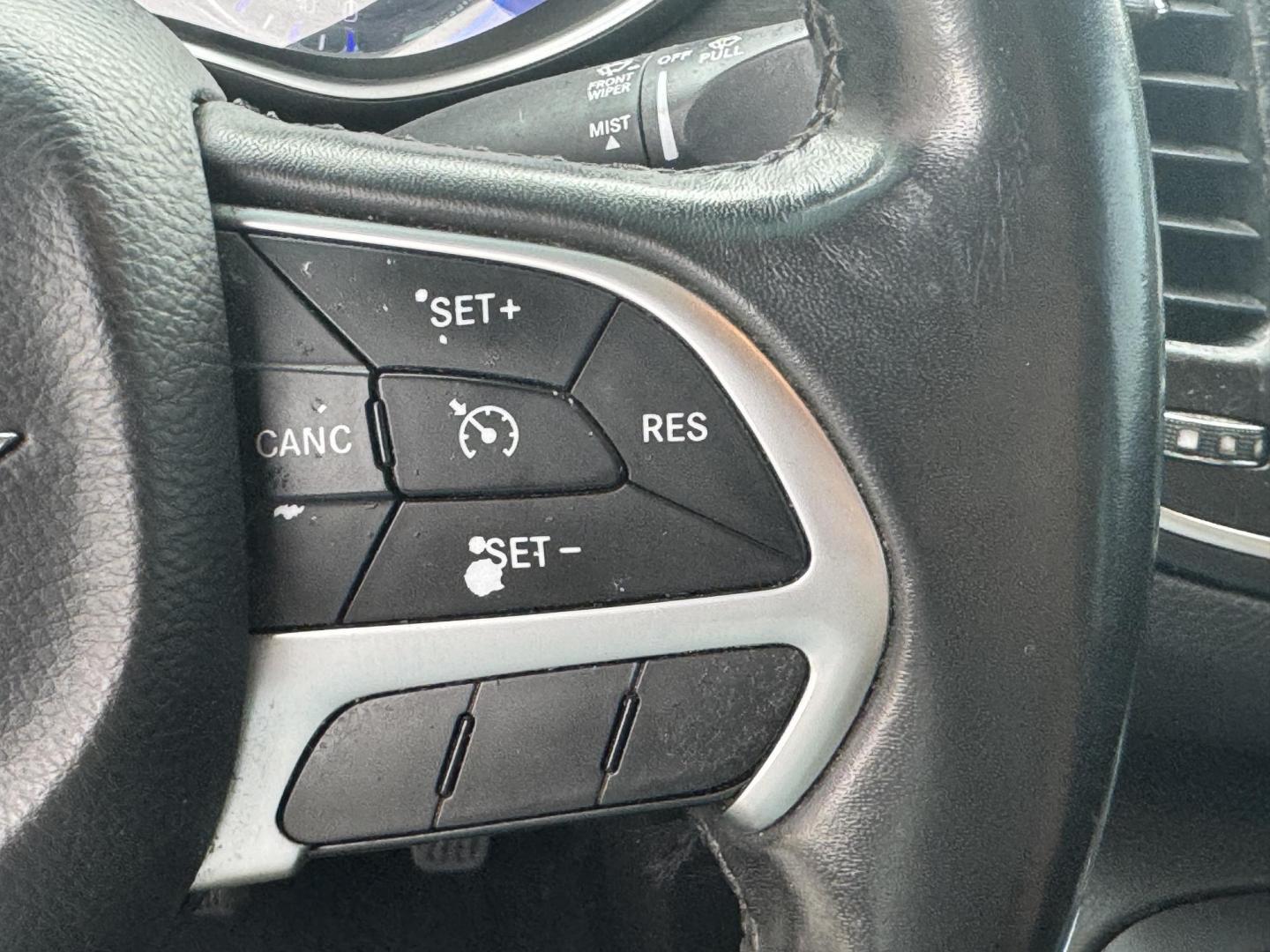 2015 Gray Chrysler 200 (1C3CCCAB7FN) with an 4-Cyl, MultiAir, 2.4L engine, Automatic, 9-Spd transmission, located at 8008 Warden Rd, Sherwood, AR, 72120, (501) 801-6100, 34.830078, -92.186684 - Photo#18