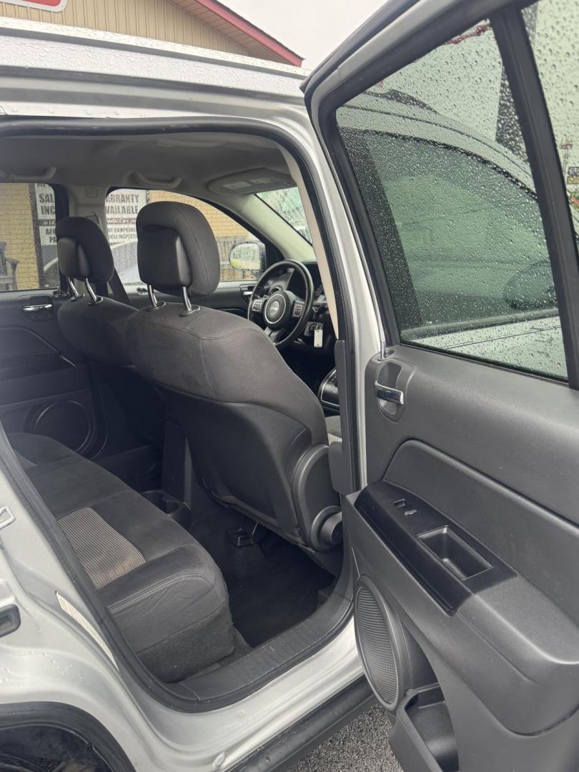 2011 Silver Jeep Compass (1J4NT1FB9BD) with an 4-Cyl, 2.0 Liter engine, CVT Automatic w/OD transmission, located at 8008 Warden Rd, Sherwood, AR, 72120, (501) 801-6100, 34.830078, -92.186684 - Photo#10
