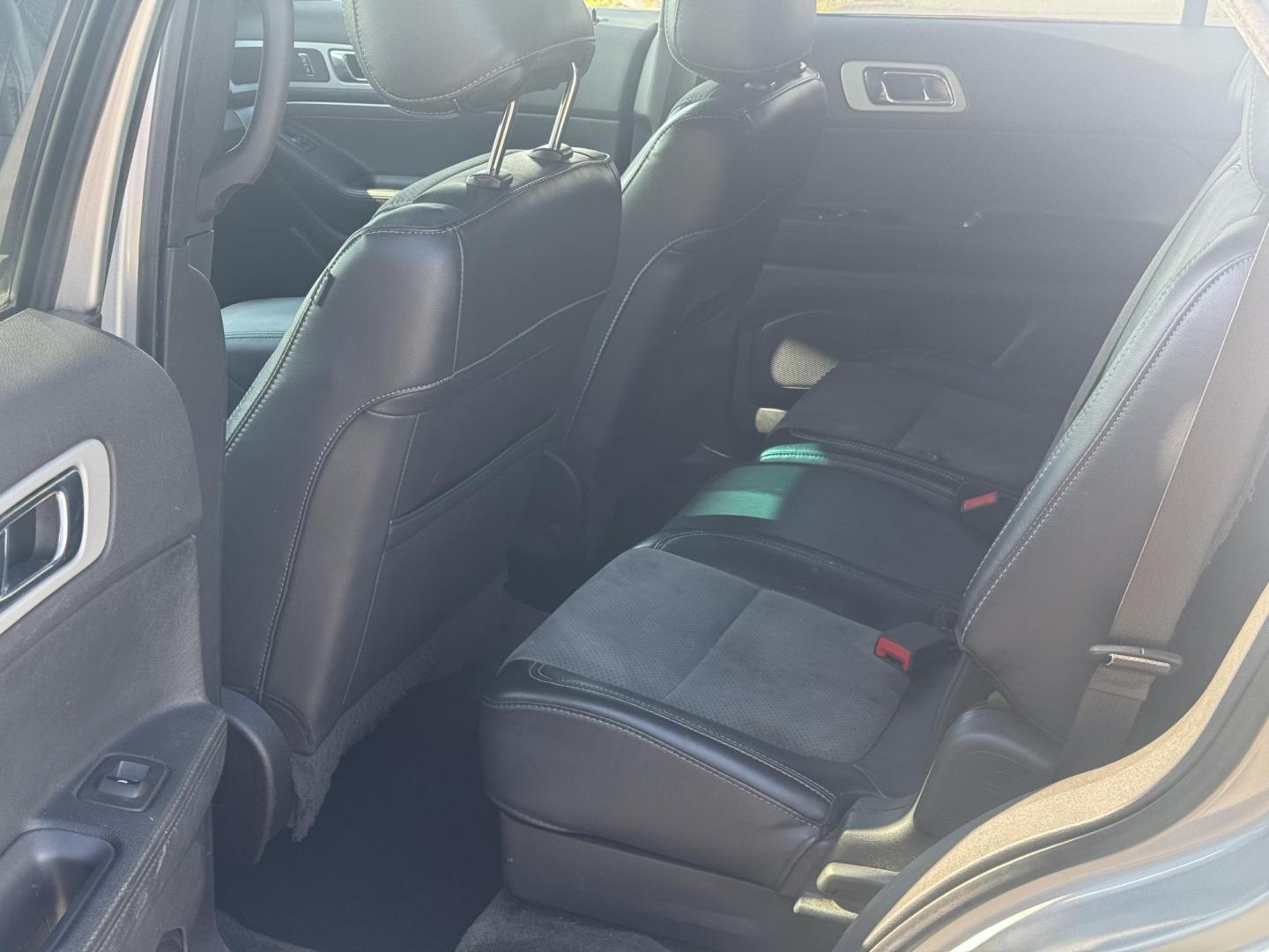 2015 Silver Ford Explorer (1FM5K7D8XFG) with an V6, 3.5 Liter engine, Auto, 6-Spd SelectShift transmission, located at 8008 Warden Rd, Sherwood, AR, 72120, (501) 801-6100, 34.830078, -92.186684 - Photo#11